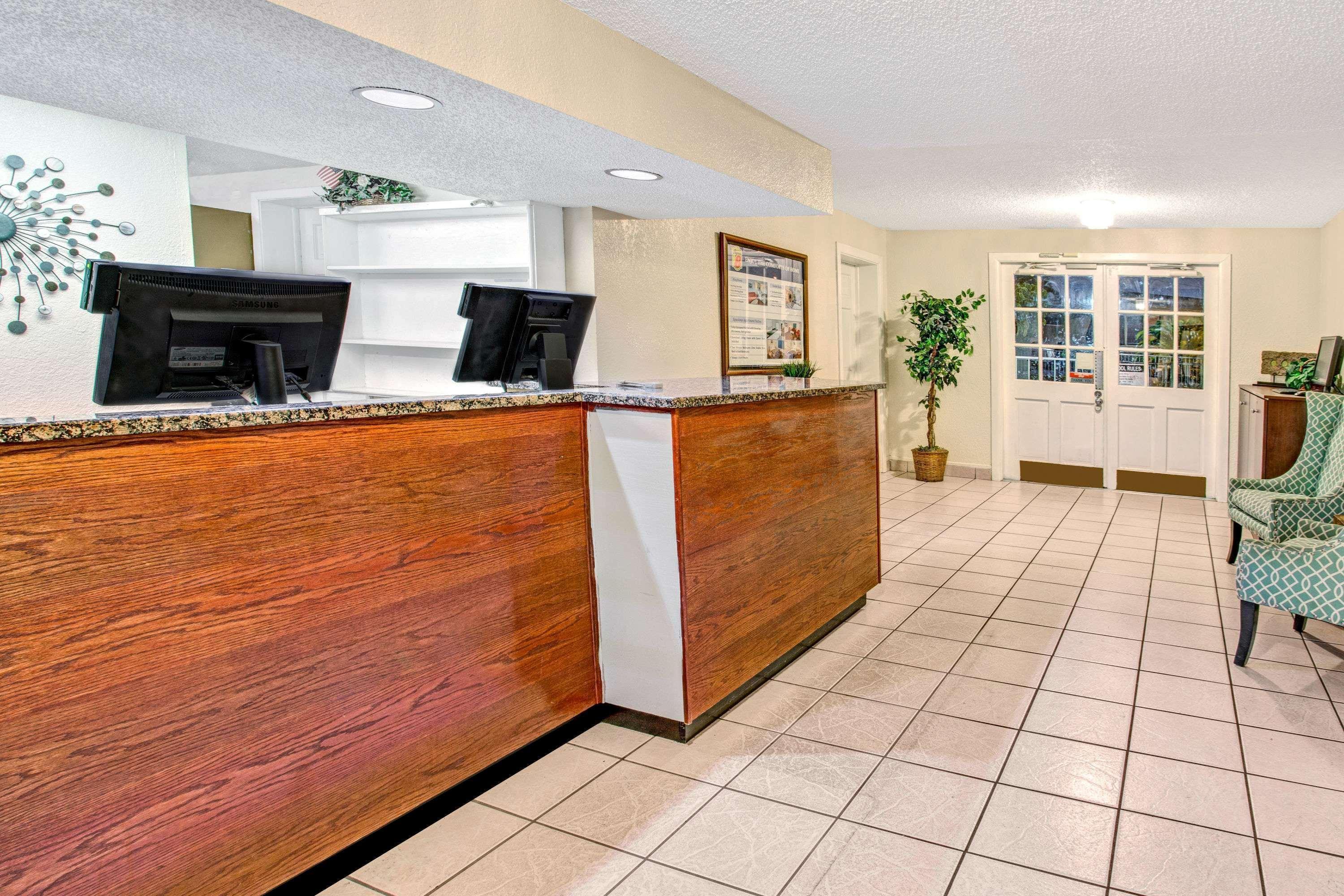 Motel Super 8 By Wyndham Kissimmee