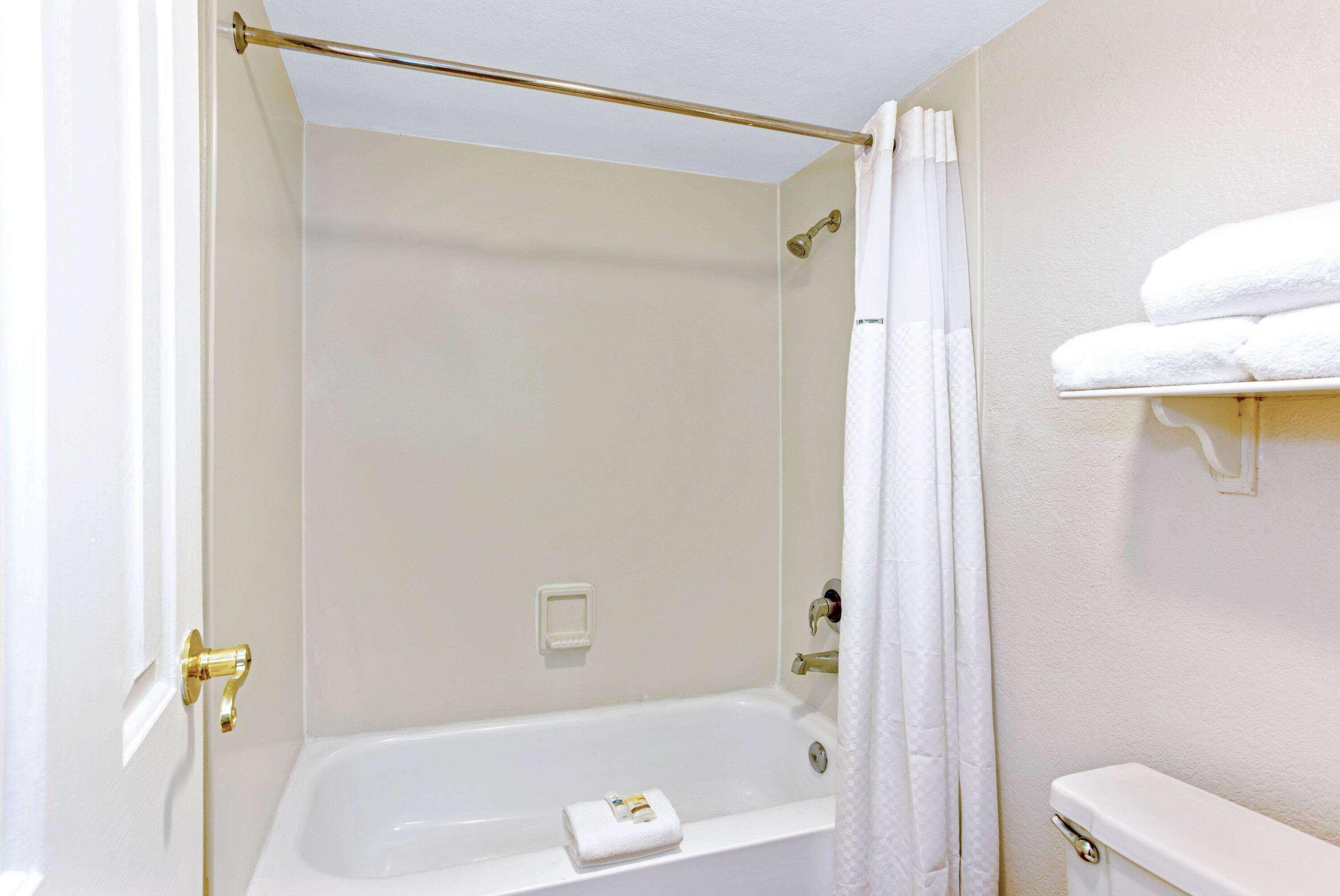 La Quinta By Wyndham Airport West