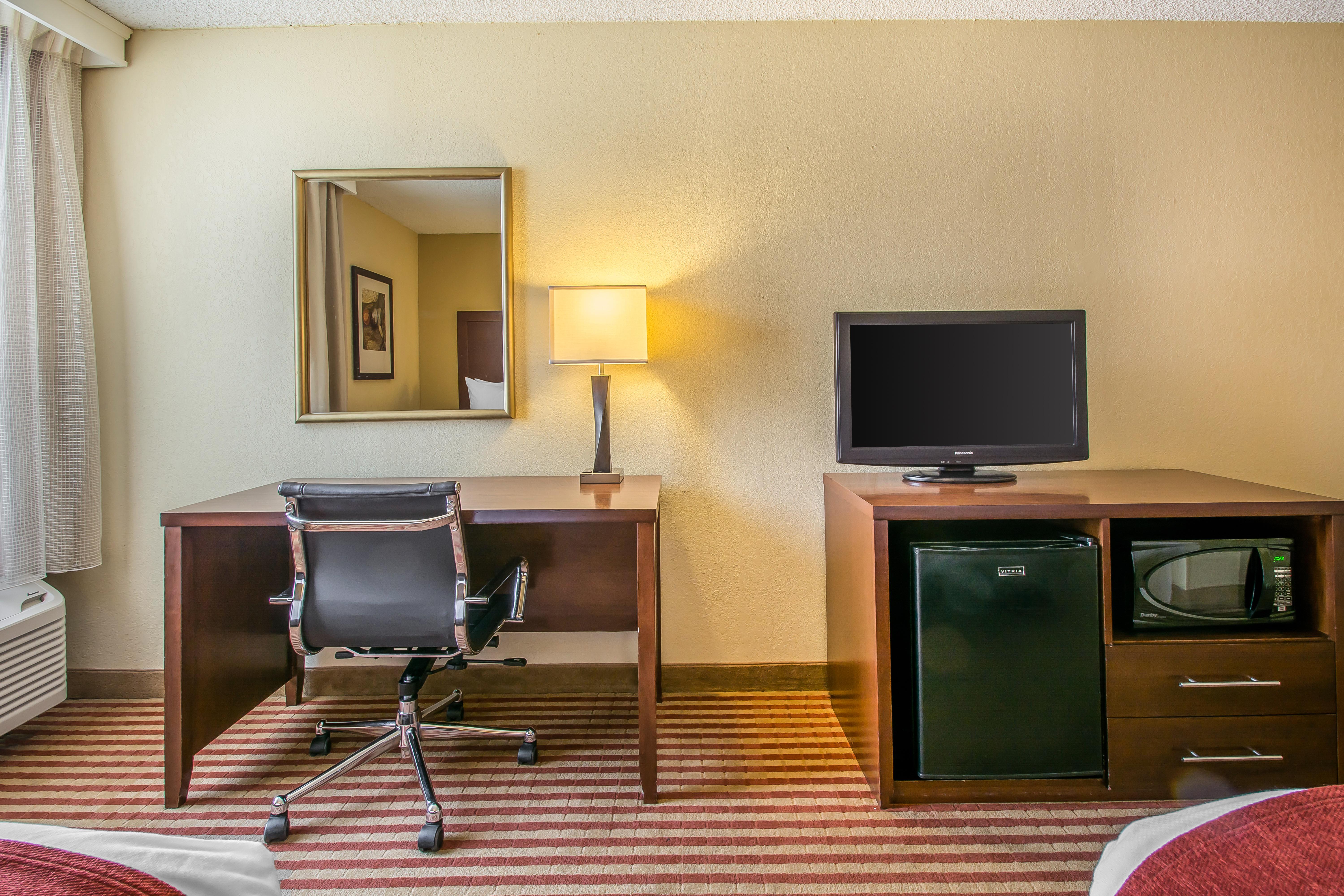 Comfort & Kissimmee By The Parks Hotel Four Corners