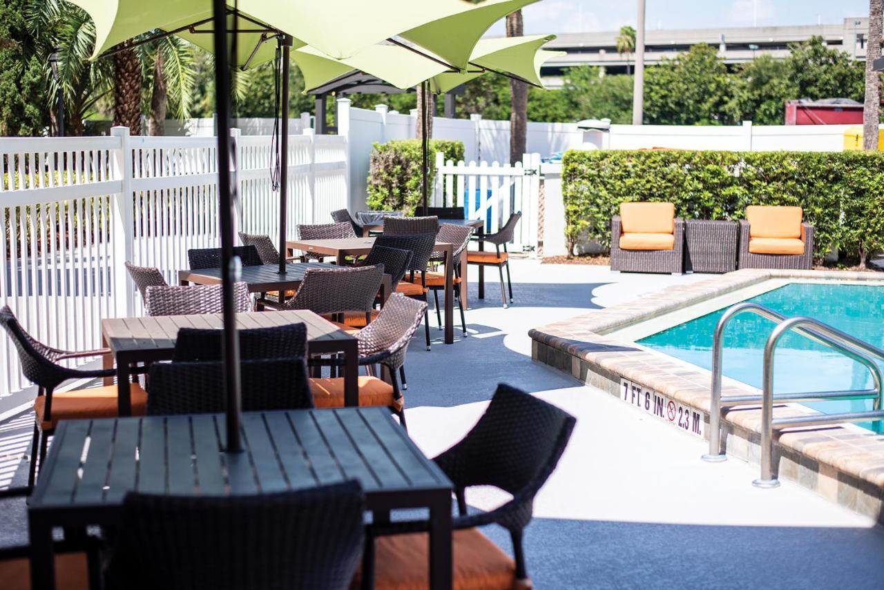 Resort Holiday & Across From Universal By Ihg Orlando