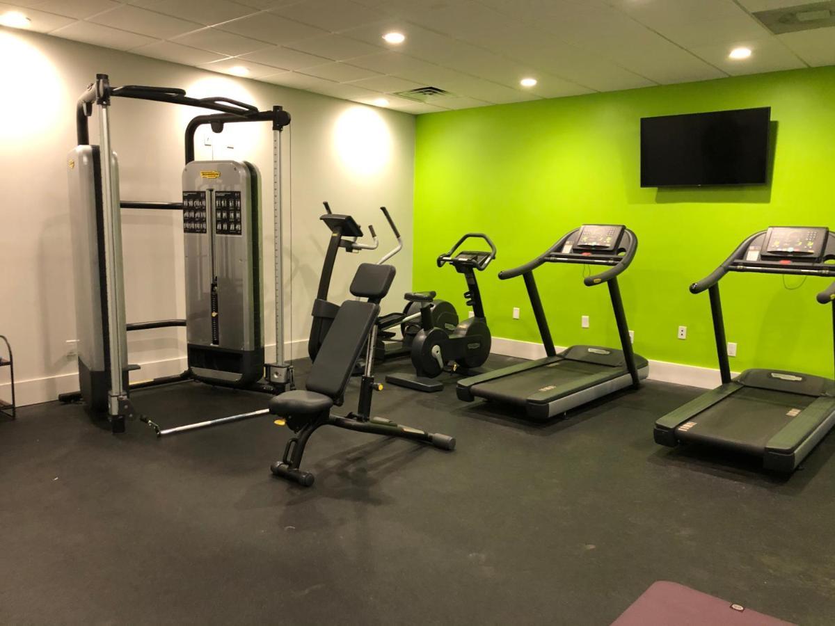 Hotel 151 Entire Studio Minutes From Disney *