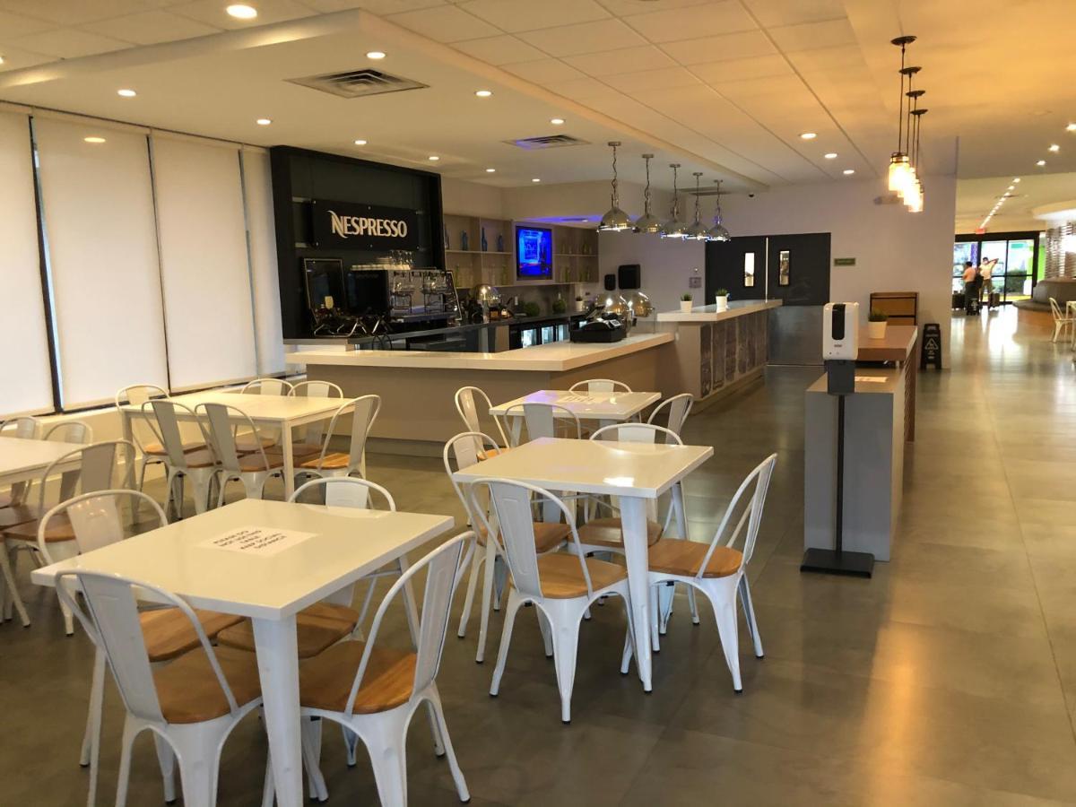 Hotel 151 Entire Studio Minutes From Disney Kissimmee