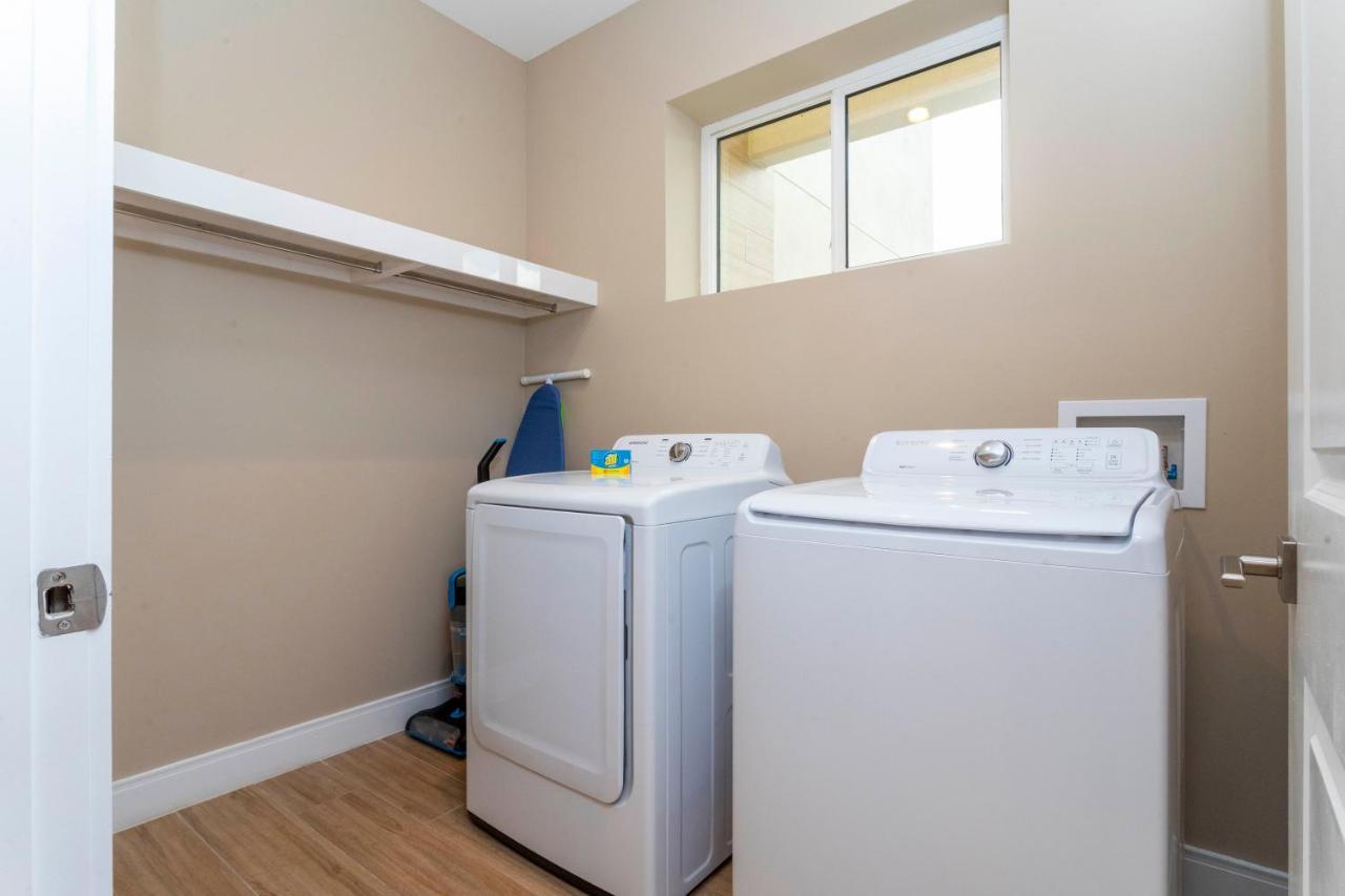 Holiday home Gorgeous 4 Bd Close To Disney @ Magic Village 3092 Orlando