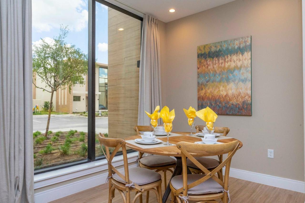 Gorgeous 4 Bd Close To Disney @ Magic Village 3092 Holiday home Orlando