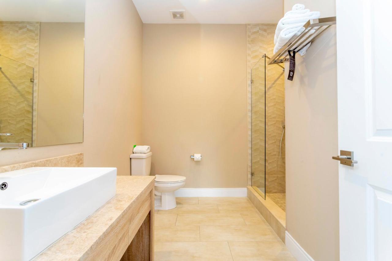 Holiday home Gorgeous 4 Bd Close To Disney @ Magic Village 3092 Orlando