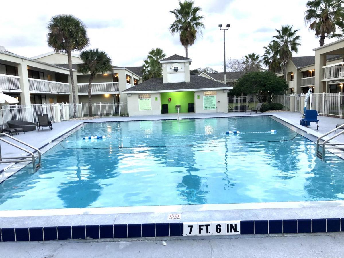 151 Entire Studio Minutes From Disney Hotel Kissimmee