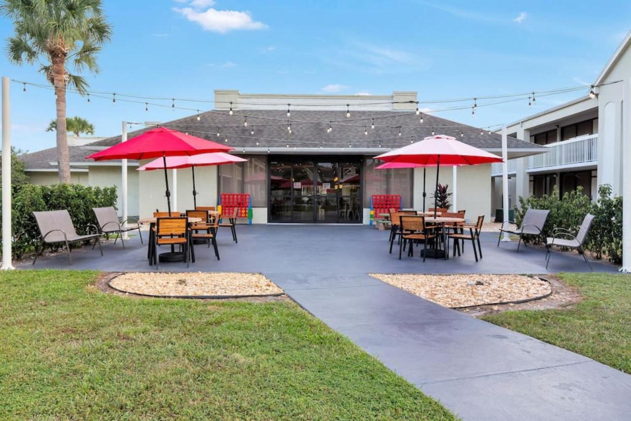 Hotel 112 Entire Studio Minutes From Disney *