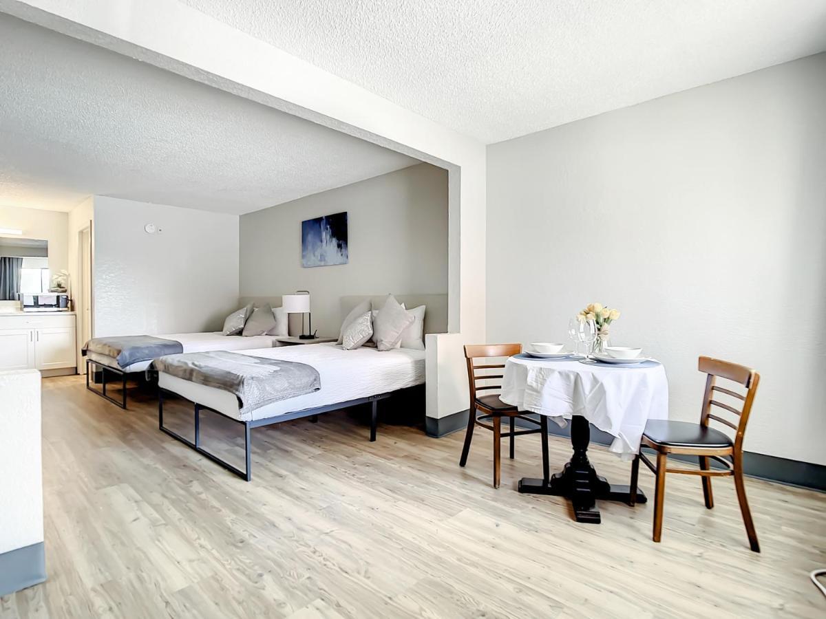Stayable West