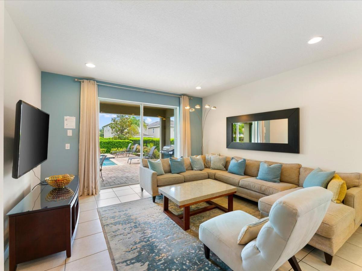Cheerful 6-bedroom By Rentyl W/ Private Pool - 200m Holiday home