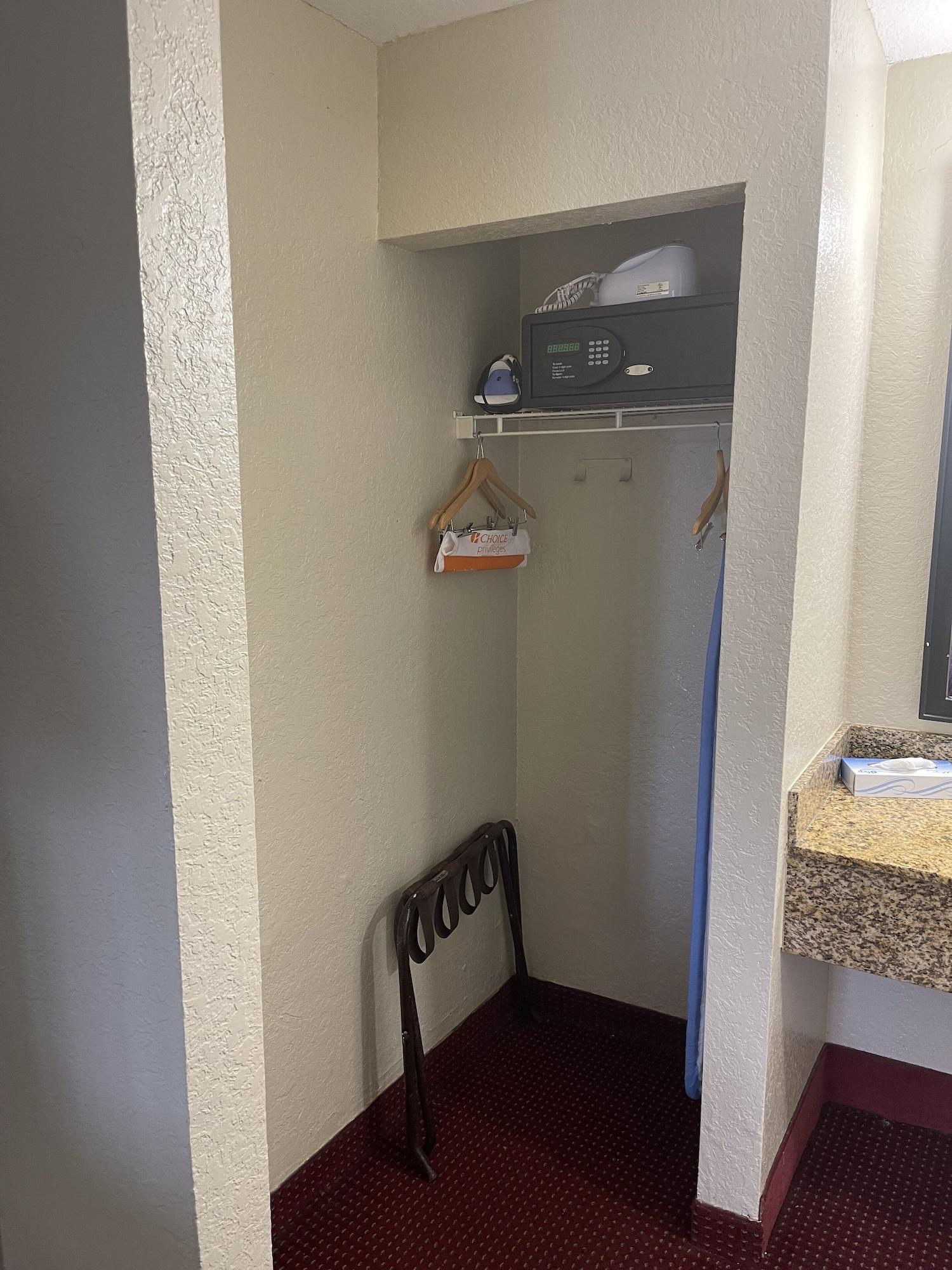Howard Johnson By Wyndham Orlando-international Drive Orlando