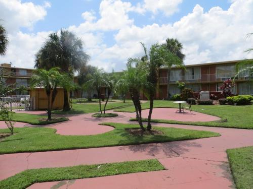 Howard Johnson By Wyndham Orlando-international Drive