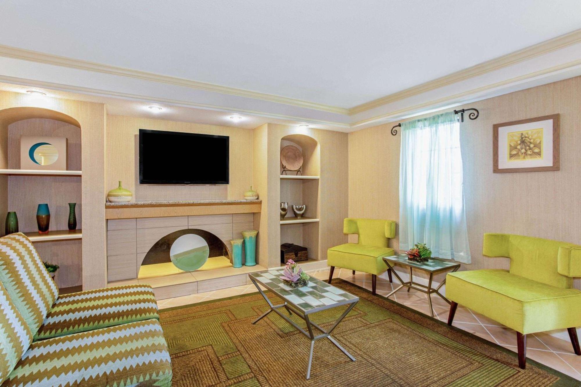 Hotel La Quinta By Wyndham Airport West Orlando