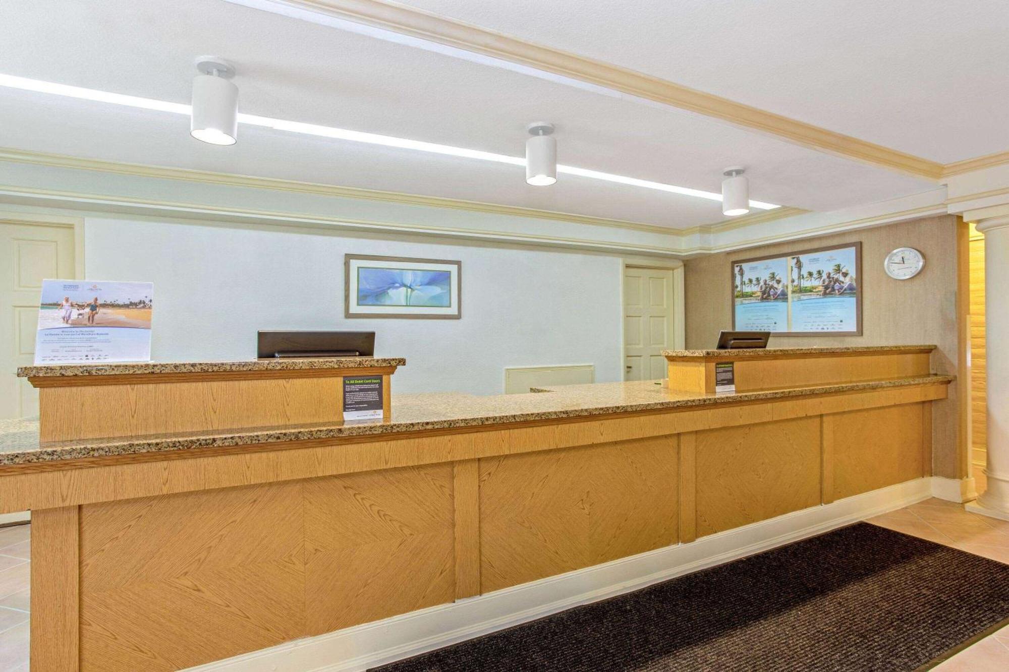 Hotel La Quinta By Wyndham Airport West Orlando