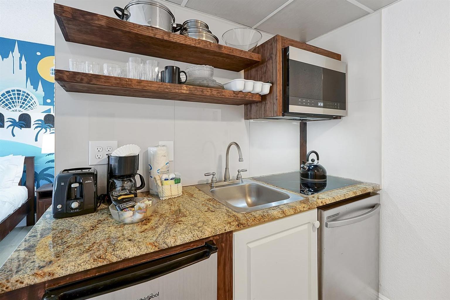 Enclave Refurbished Condo: Just 2mi To Universal! *