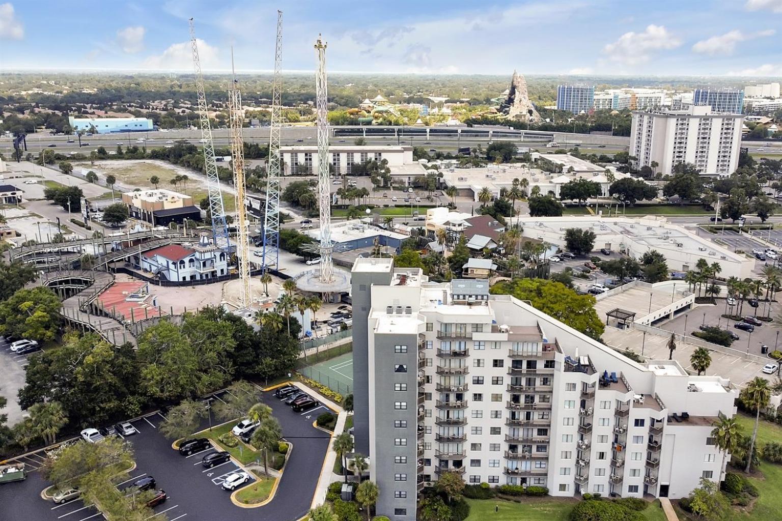 Apartment Enclave Refurbished Condo: Just 2mi To Universal!