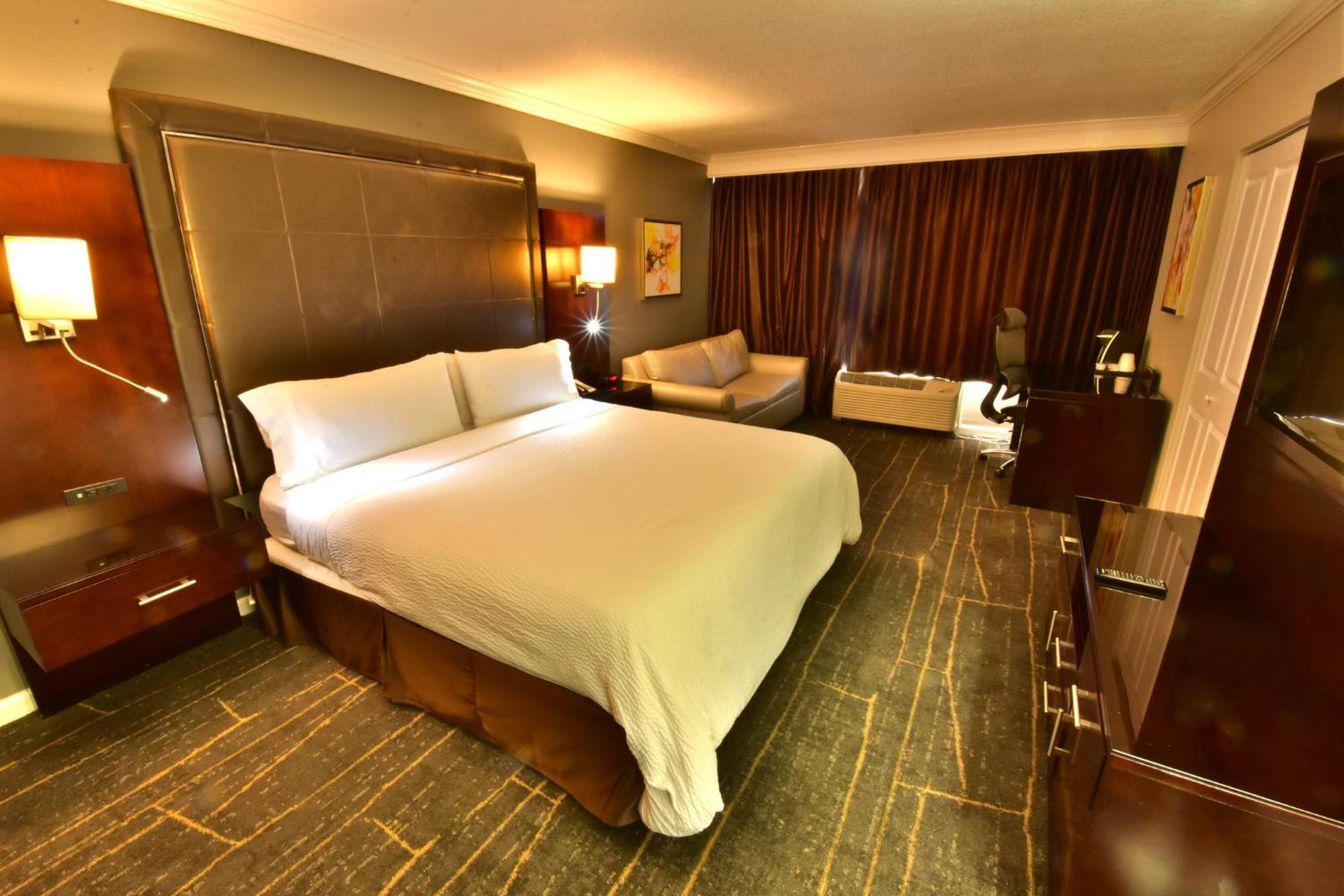 Hotel Orlando East-ucf Area By Ihg Alafaya