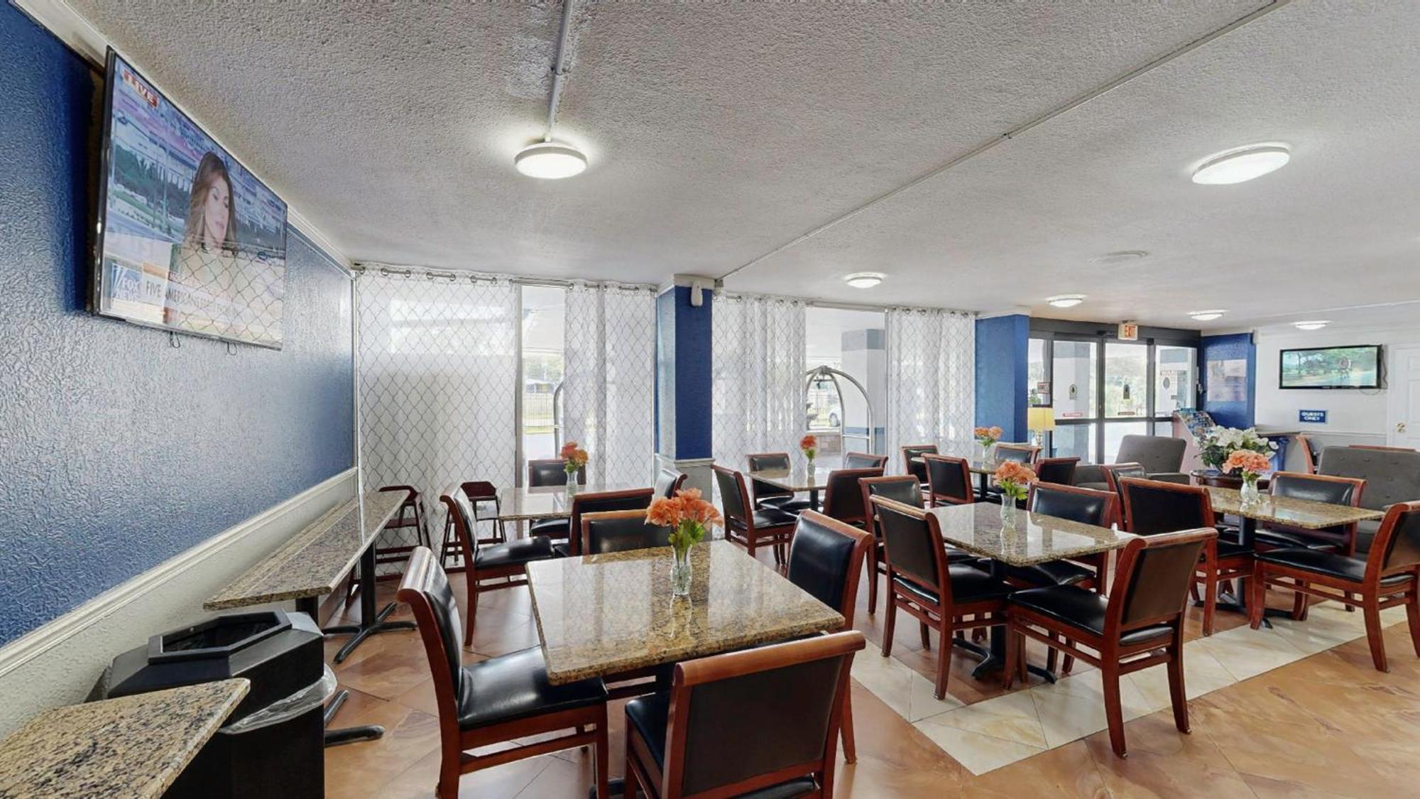 Hotel Days By Wyndham Downtown