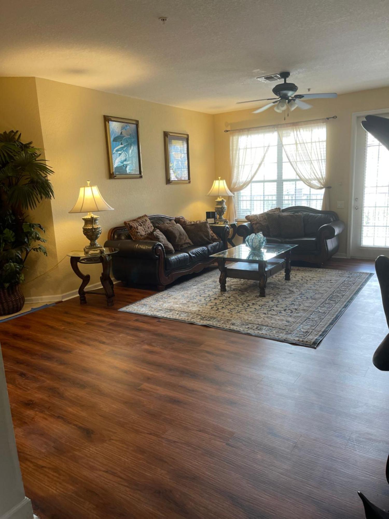 Executive 3 Bedroom At Universal Apartment