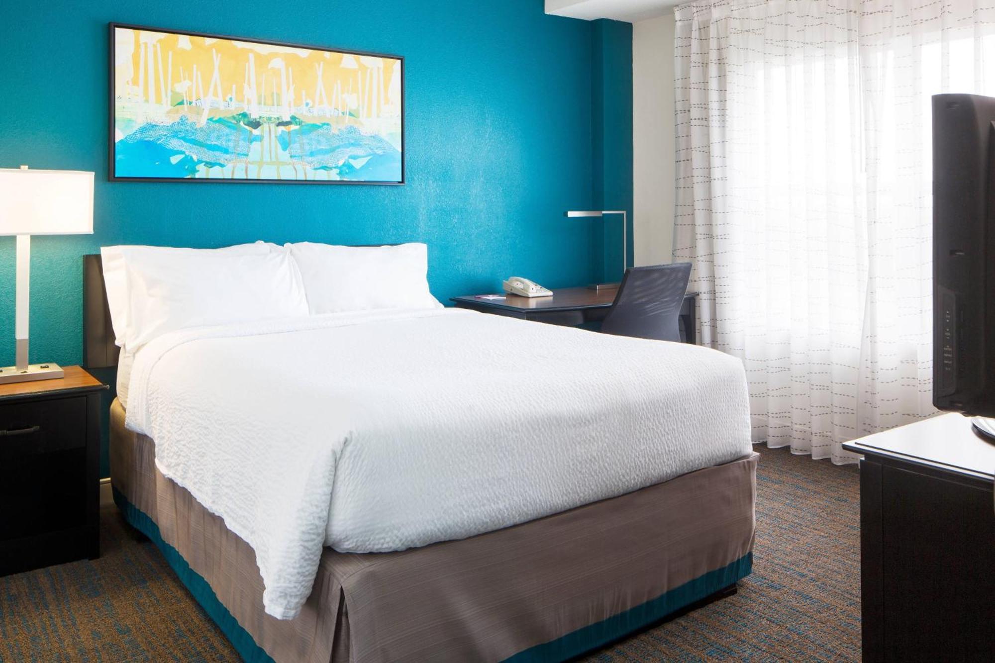Hotel By Marriott Orlando At Seaworld Williamsburg