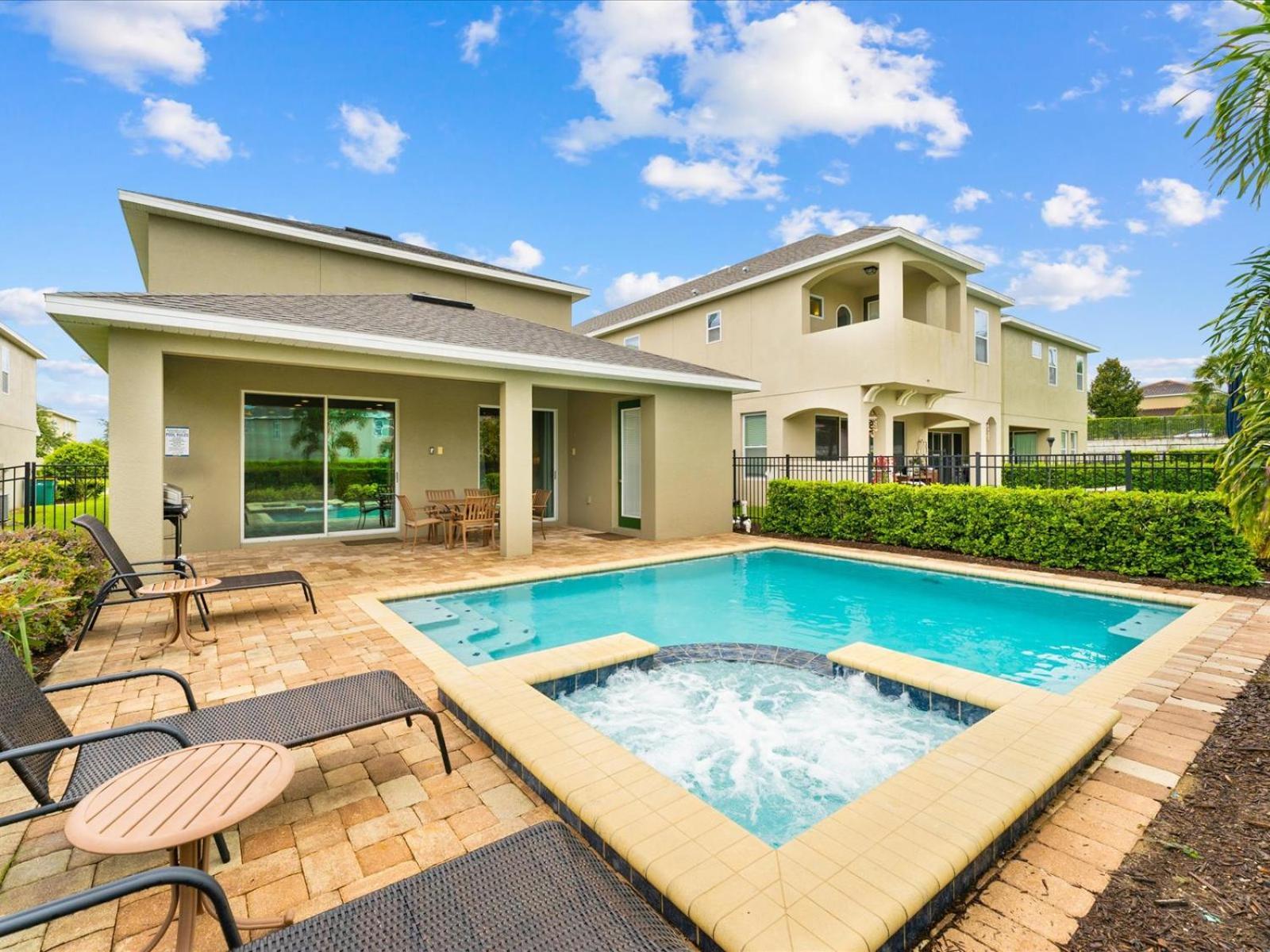 Cheerful 6-bedroom By Rentyl W/ Private Pool - 200m Holiday home