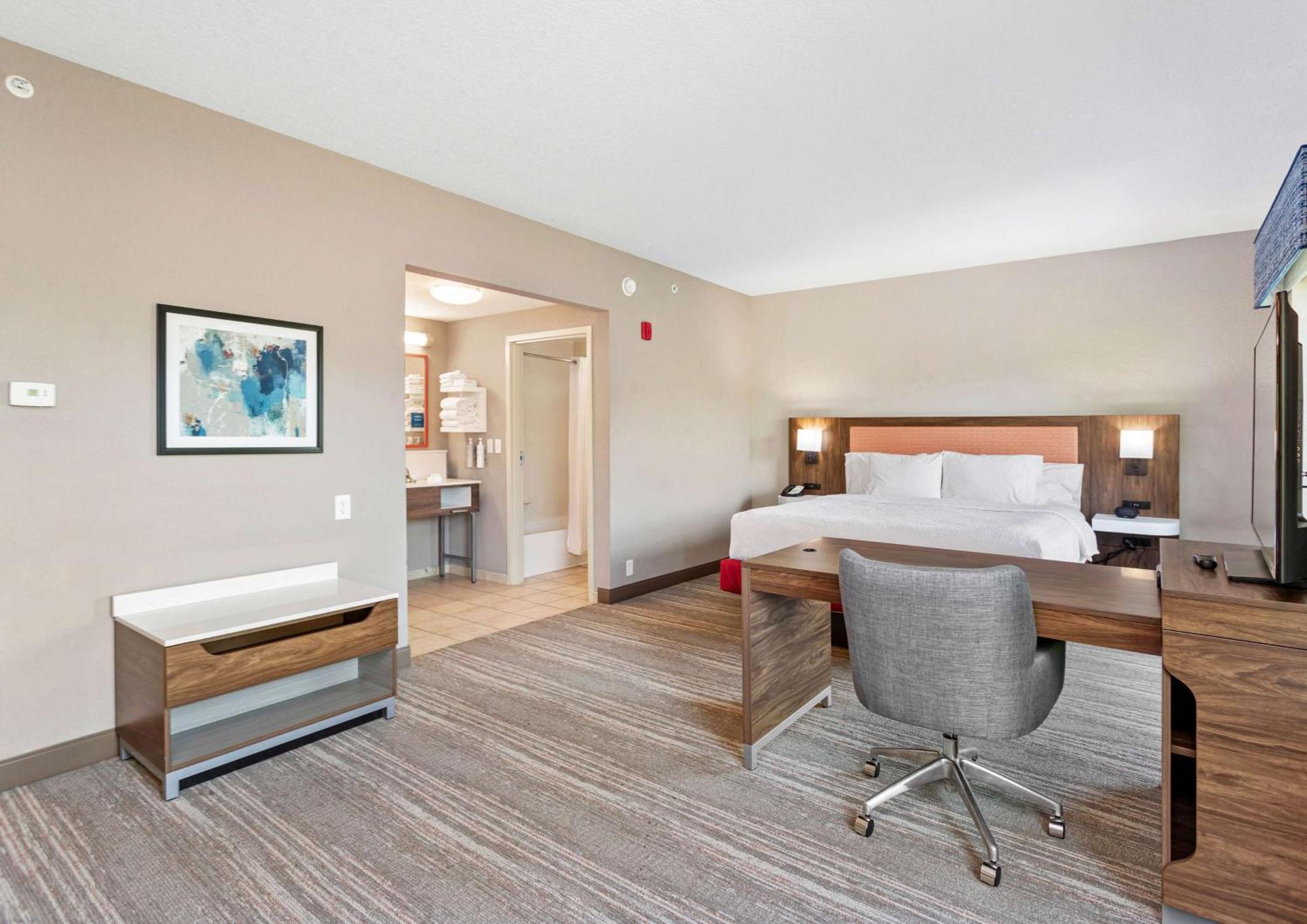 Hampton & Orlando-apopka Hotel