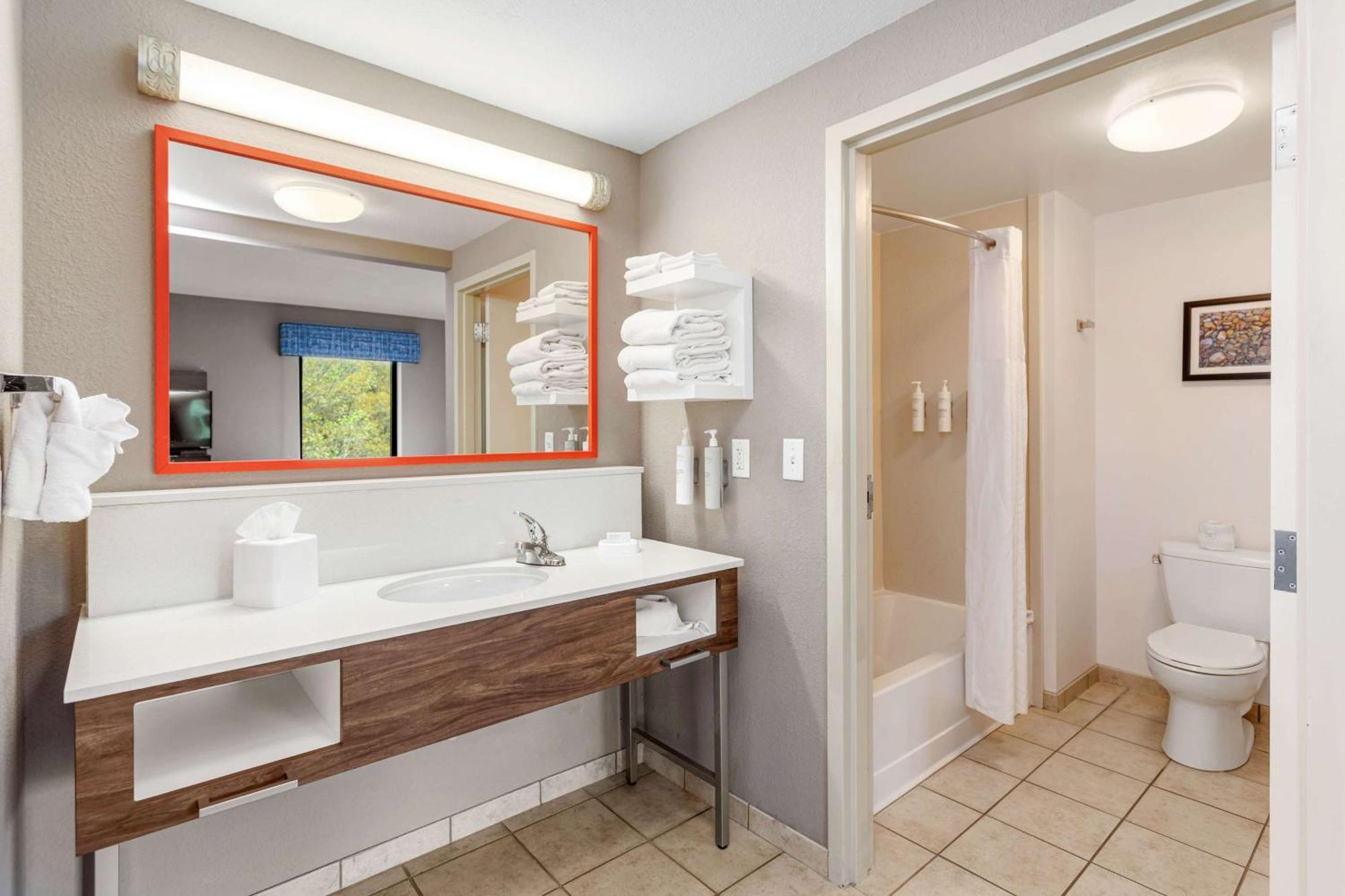 Hotel Hampton & Orlando-apopka 3*