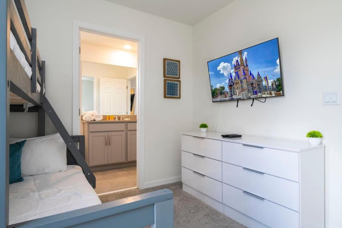 Holiday home Splendid 5bd W Pool At Solara 2154 *