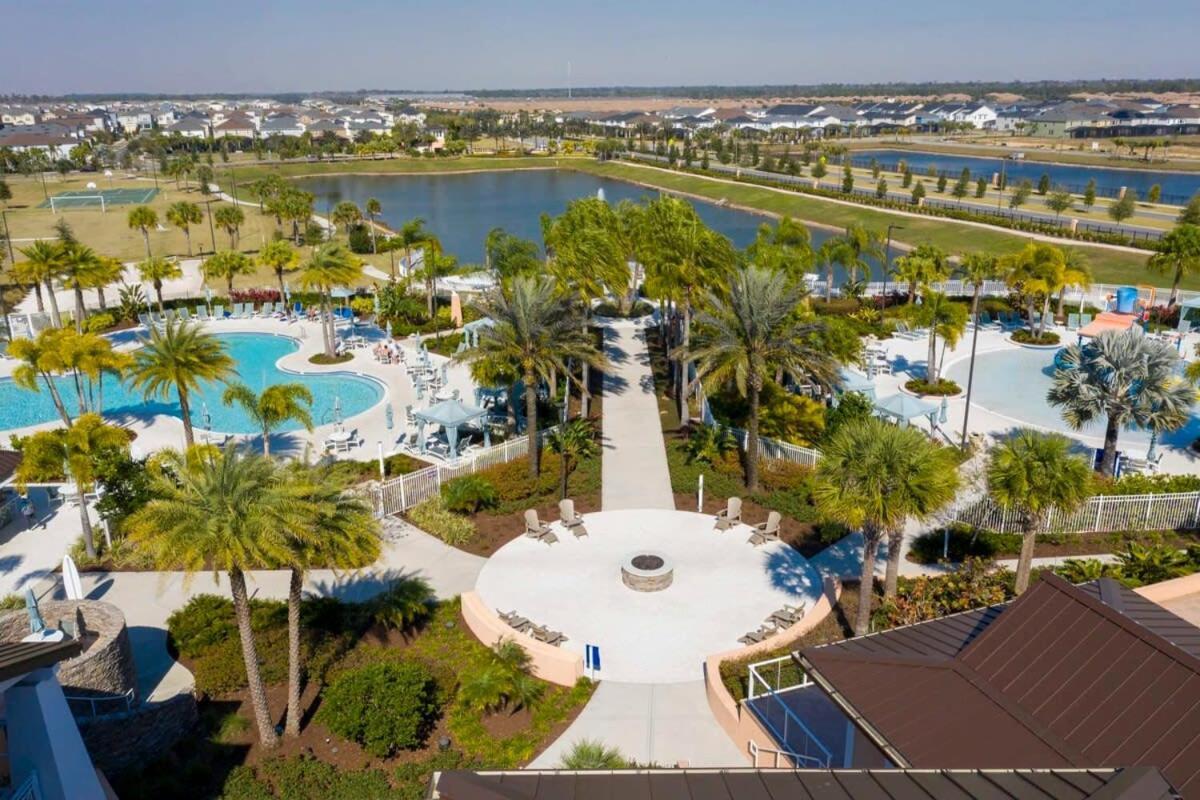 Splendid 5bd W Pool At Solara 2154 Kissimmee