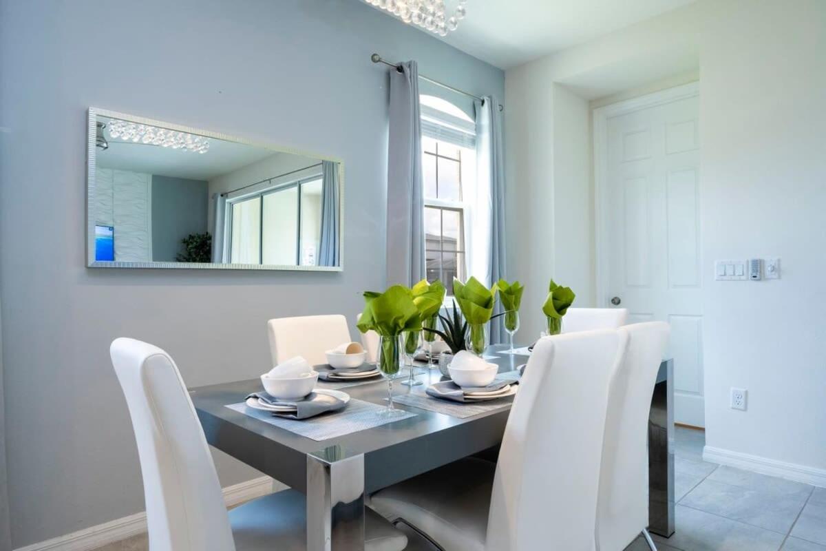 Splendid 5bd W Pool At Solara 2154 Holiday home