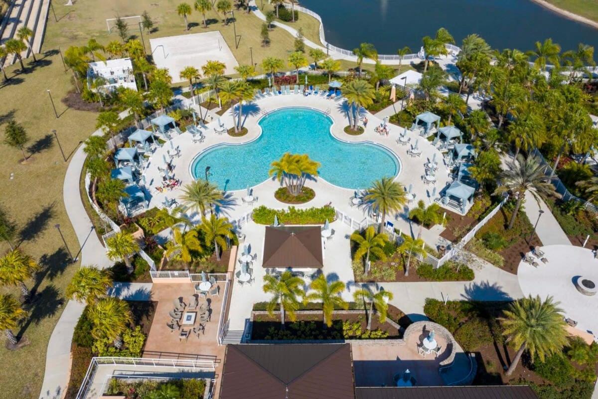 Holiday home Splendid 5bd W Pool At Solara 2154 *