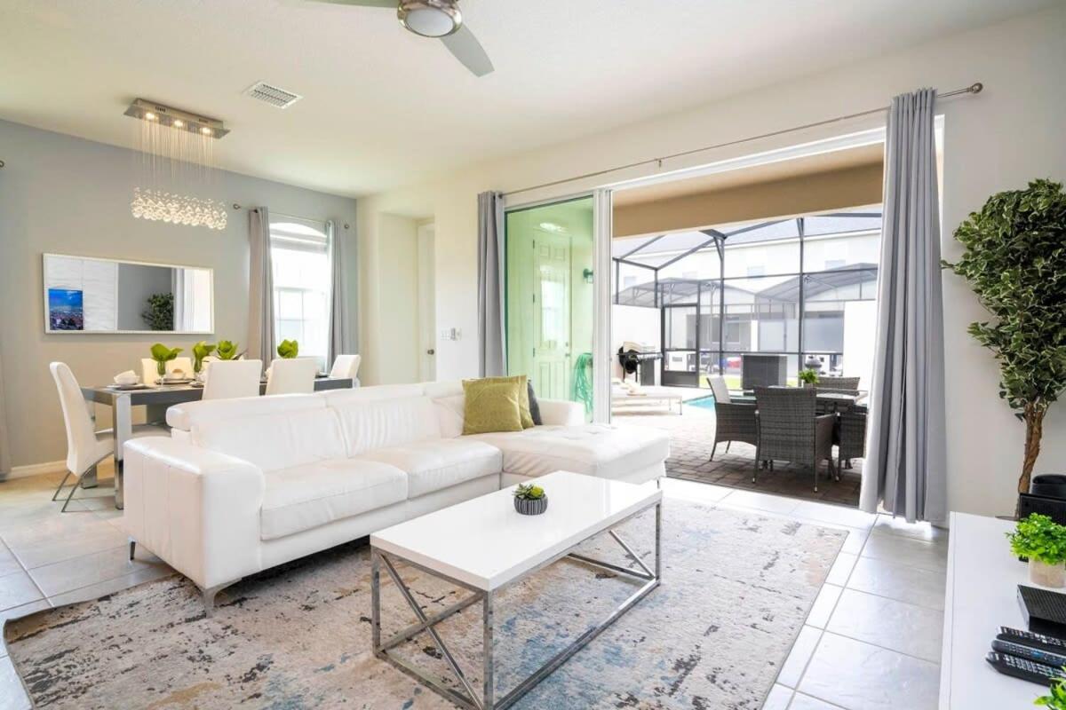 Holiday home Splendid 5bd W Pool At Solara 2154