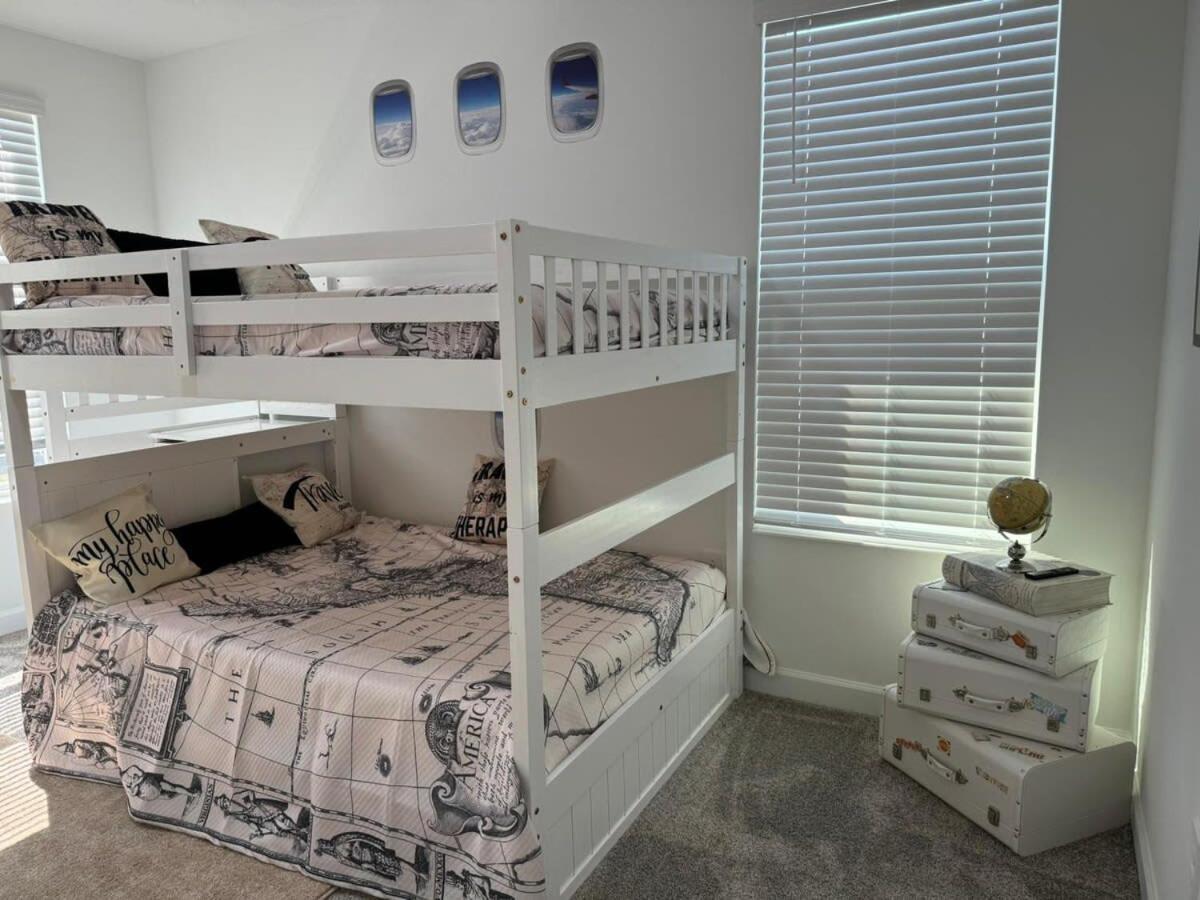 Villa La Patrona: 5bd W Private Pool & Waterpark @ Champions Gate 8919