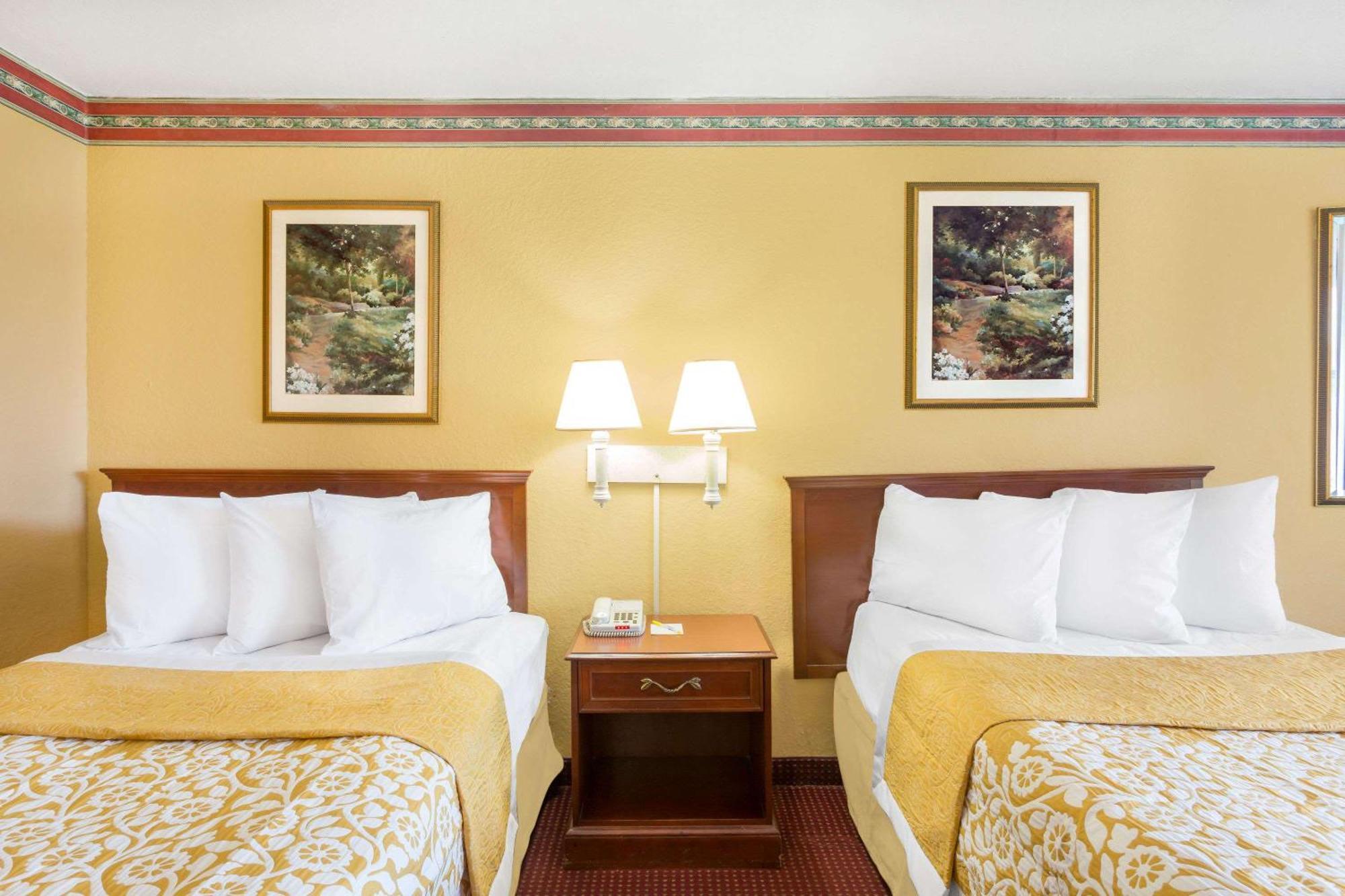 Howard Johnson By Wyndham Orlando-international Drive Inn