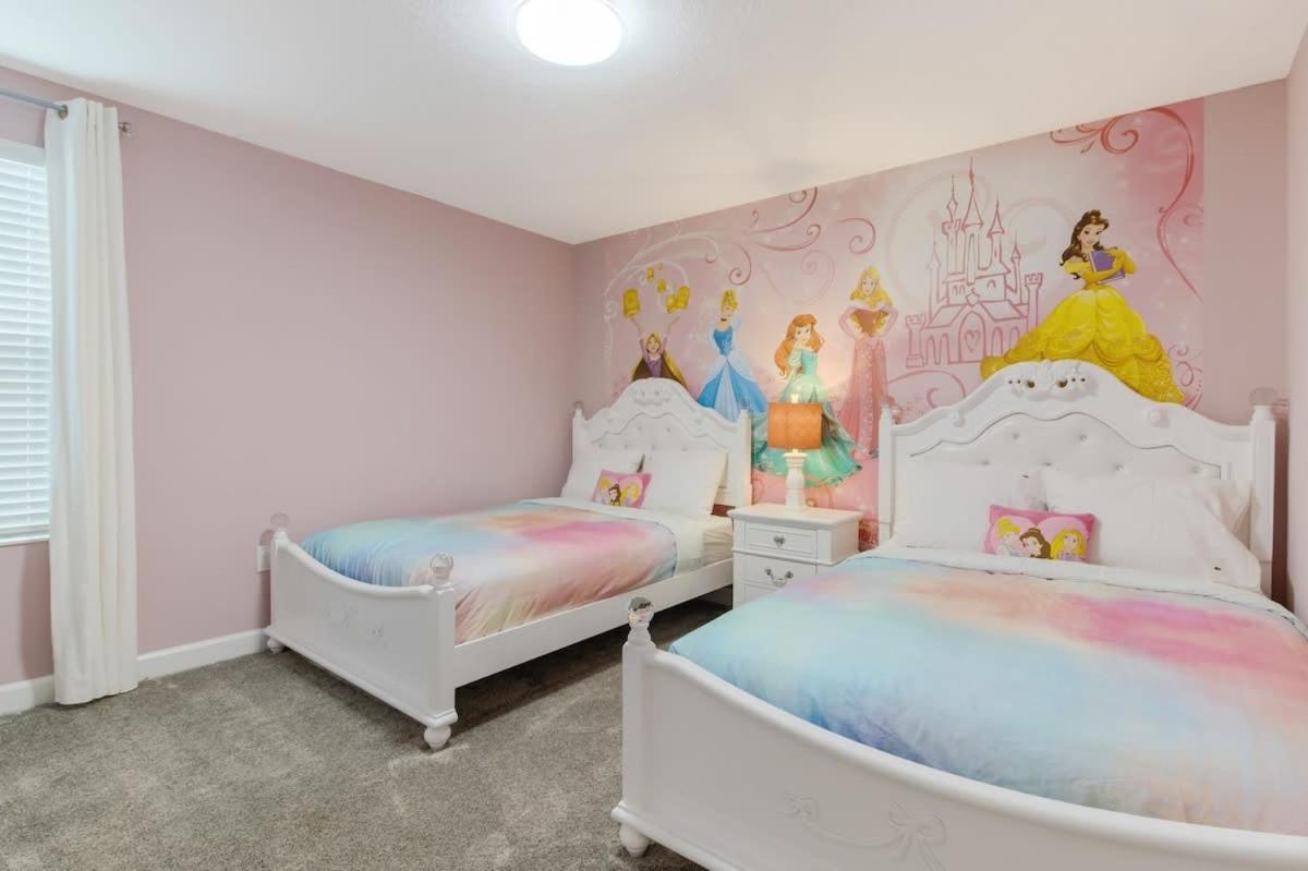 Magical Retreat Luxury 9-bedroom Near Villa Kissimmee
