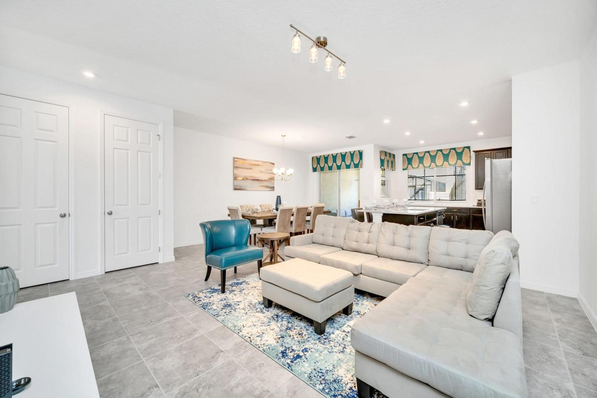 4br With Private Pool Near *