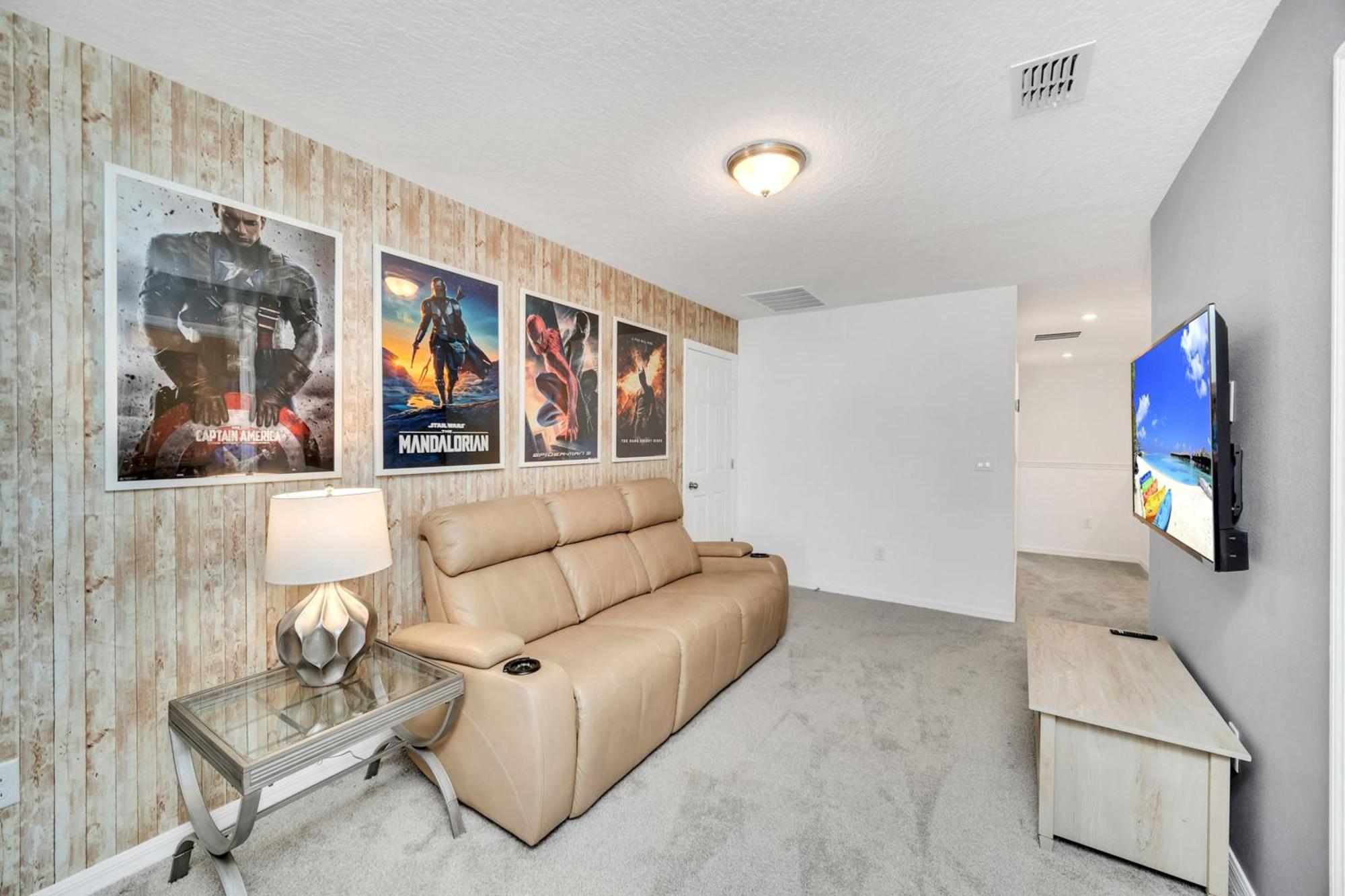 4br With Private Pool Near