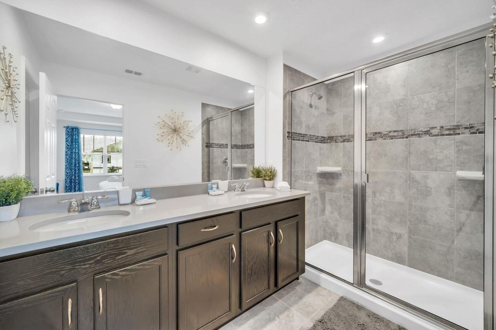 4br With Private Pool Near Holiday home *