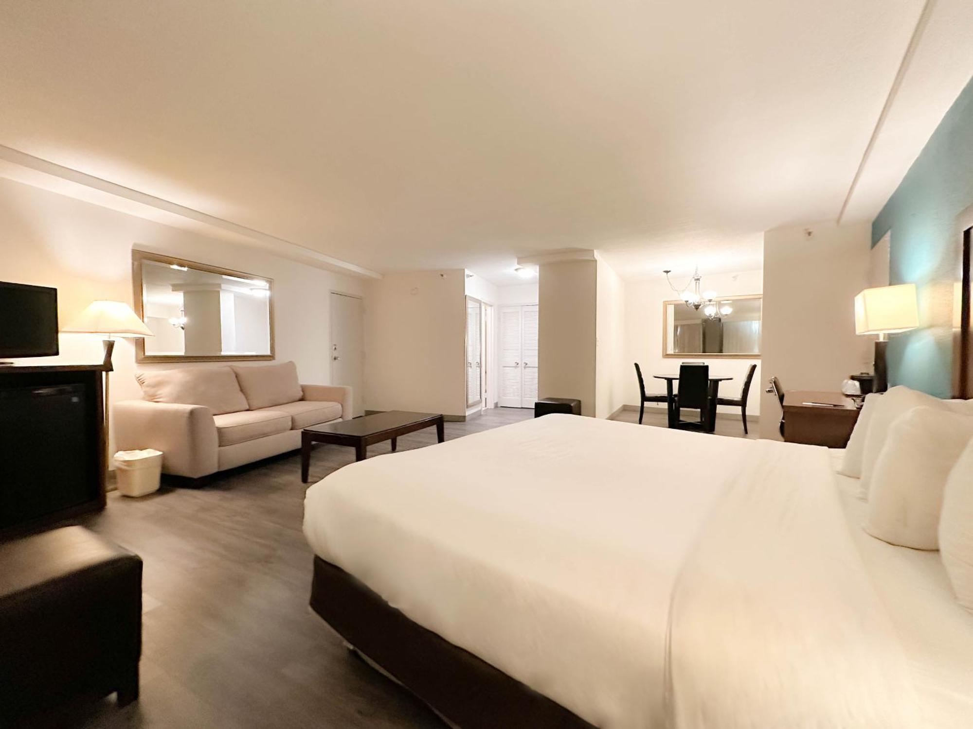 Hotel Comfort & Kissimmee By The Parks 3*