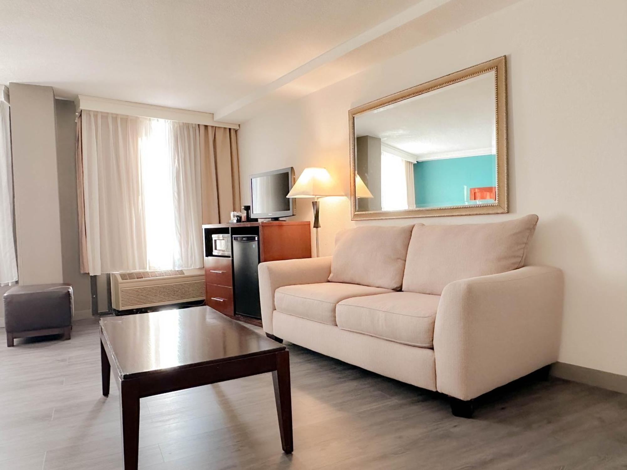 Hotel Comfort & Kissimmee By The Parks Four Corners