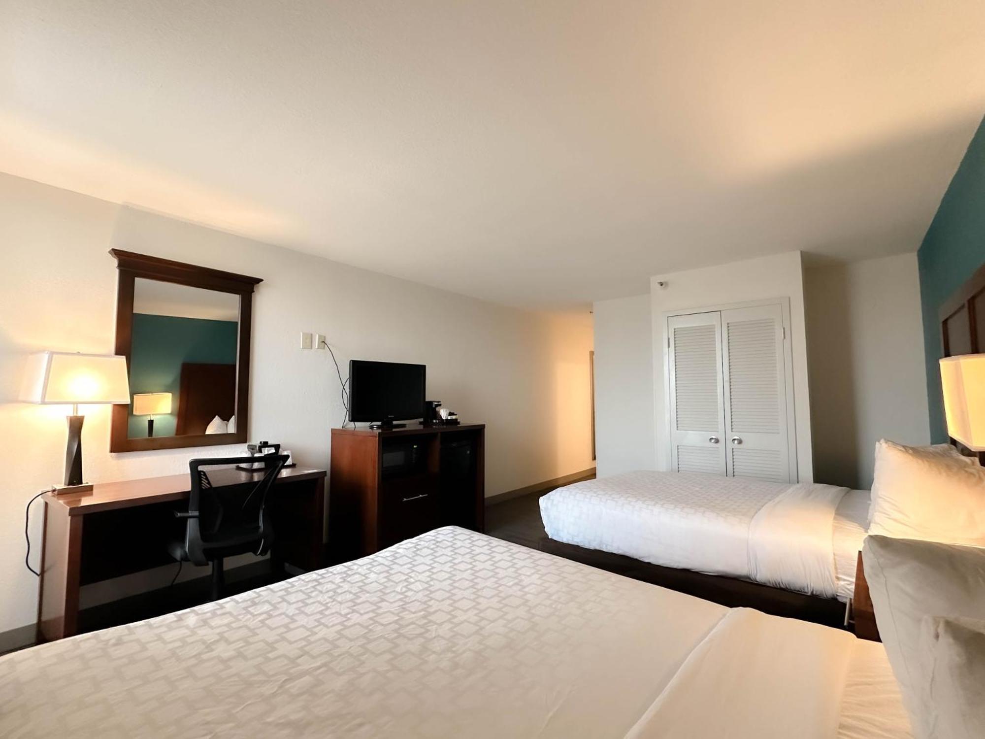 Comfort & Kissimmee By The Parks Four Corners