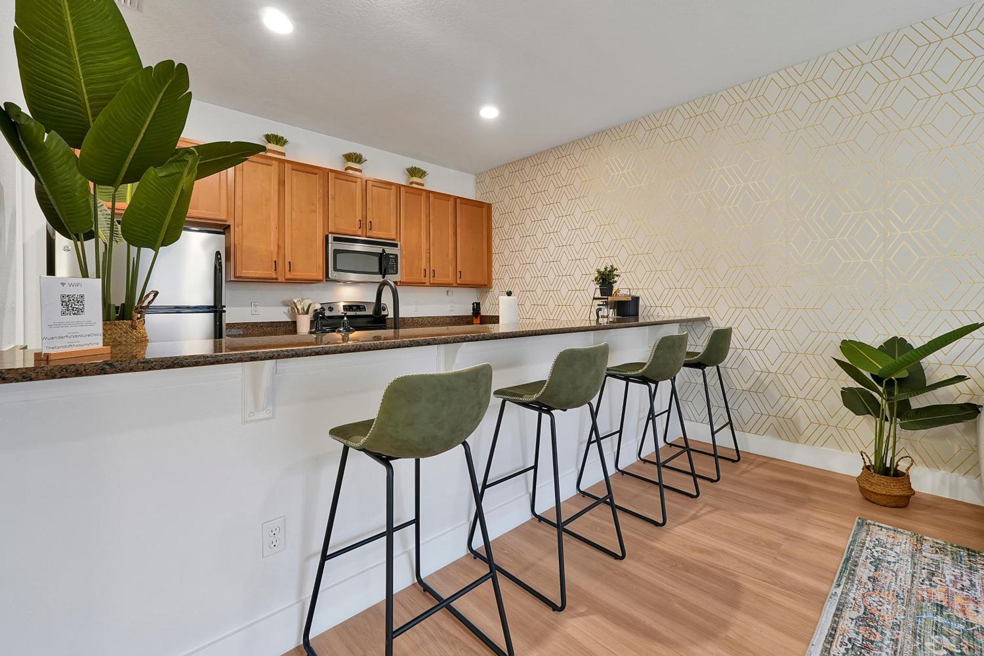 Stylish & Cozy Retreat Prime Location Fully Equipped Holiday home