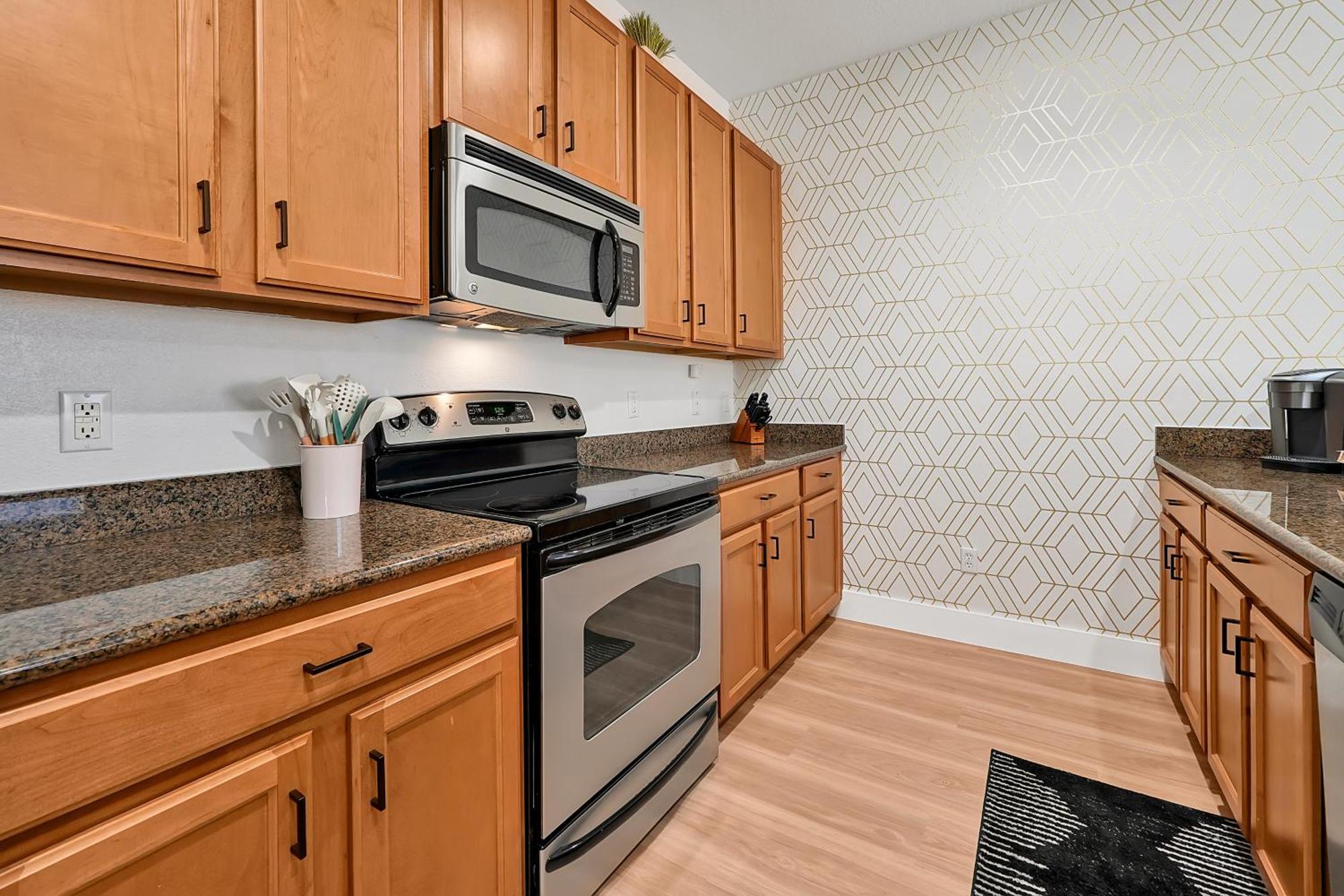Stylish & Cozy Retreat Prime Location Fully Equipped Holiday home