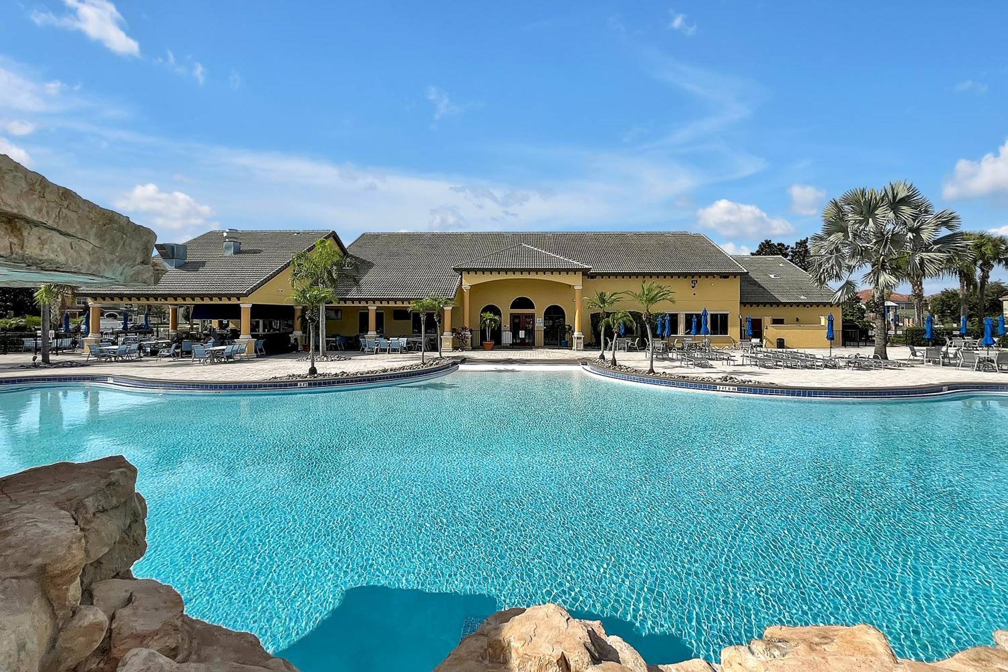 Holiday home Stylish & Cozy Retreat Prime Location Fully Equipped