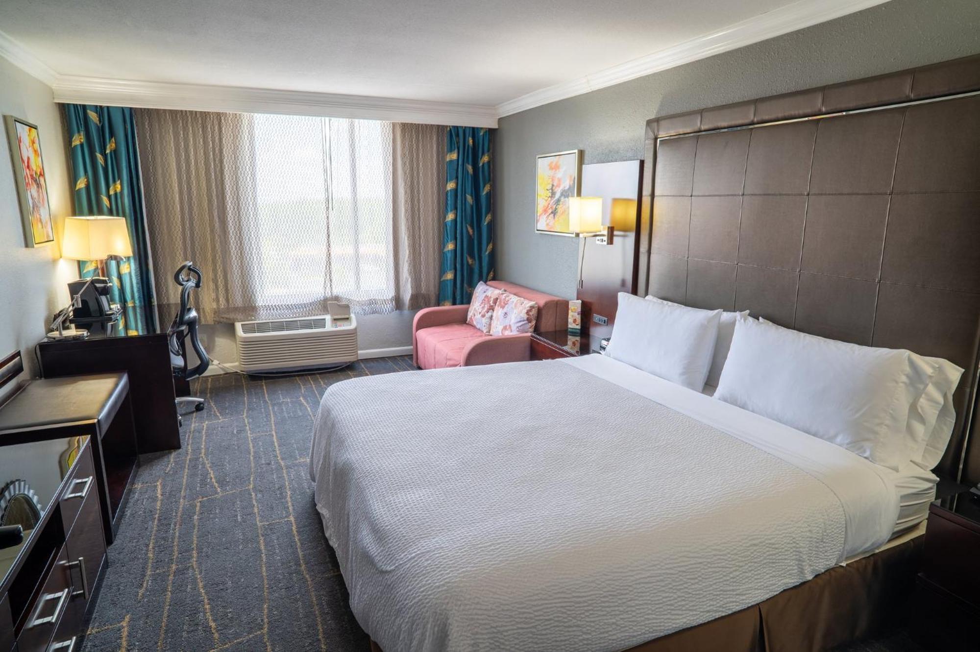 Orlando East-ucf Area By Ihg Hotel Alafaya