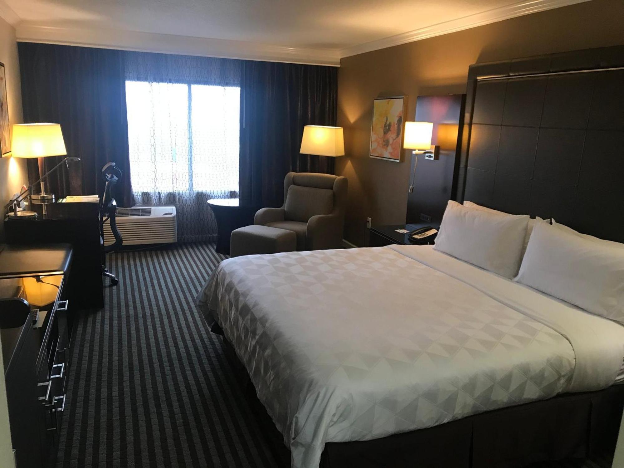 Orlando East-ucf Area By Ihg 3*