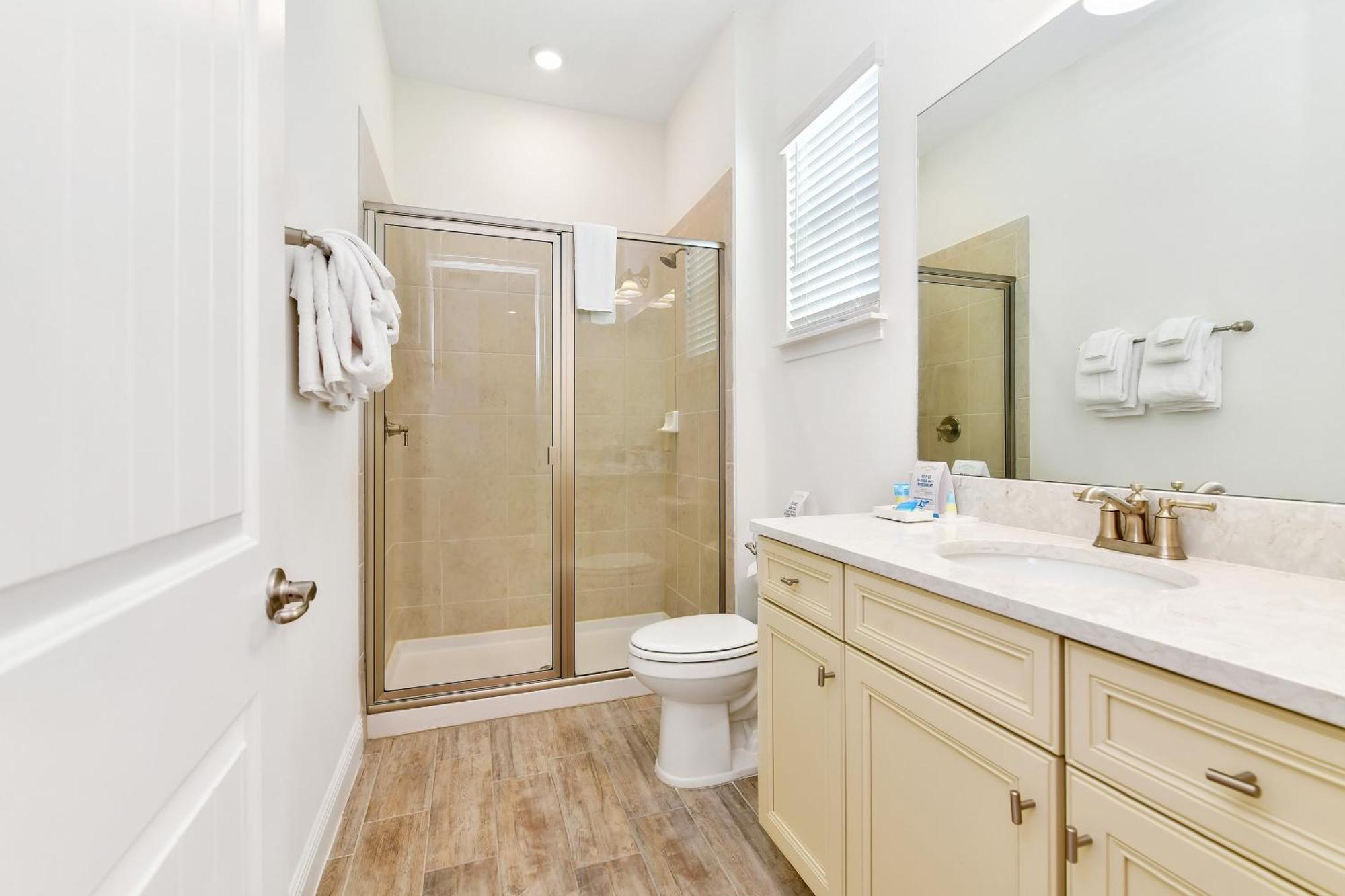 White With Private Pool Near And Margaritaville Access - 8023kd Orlando