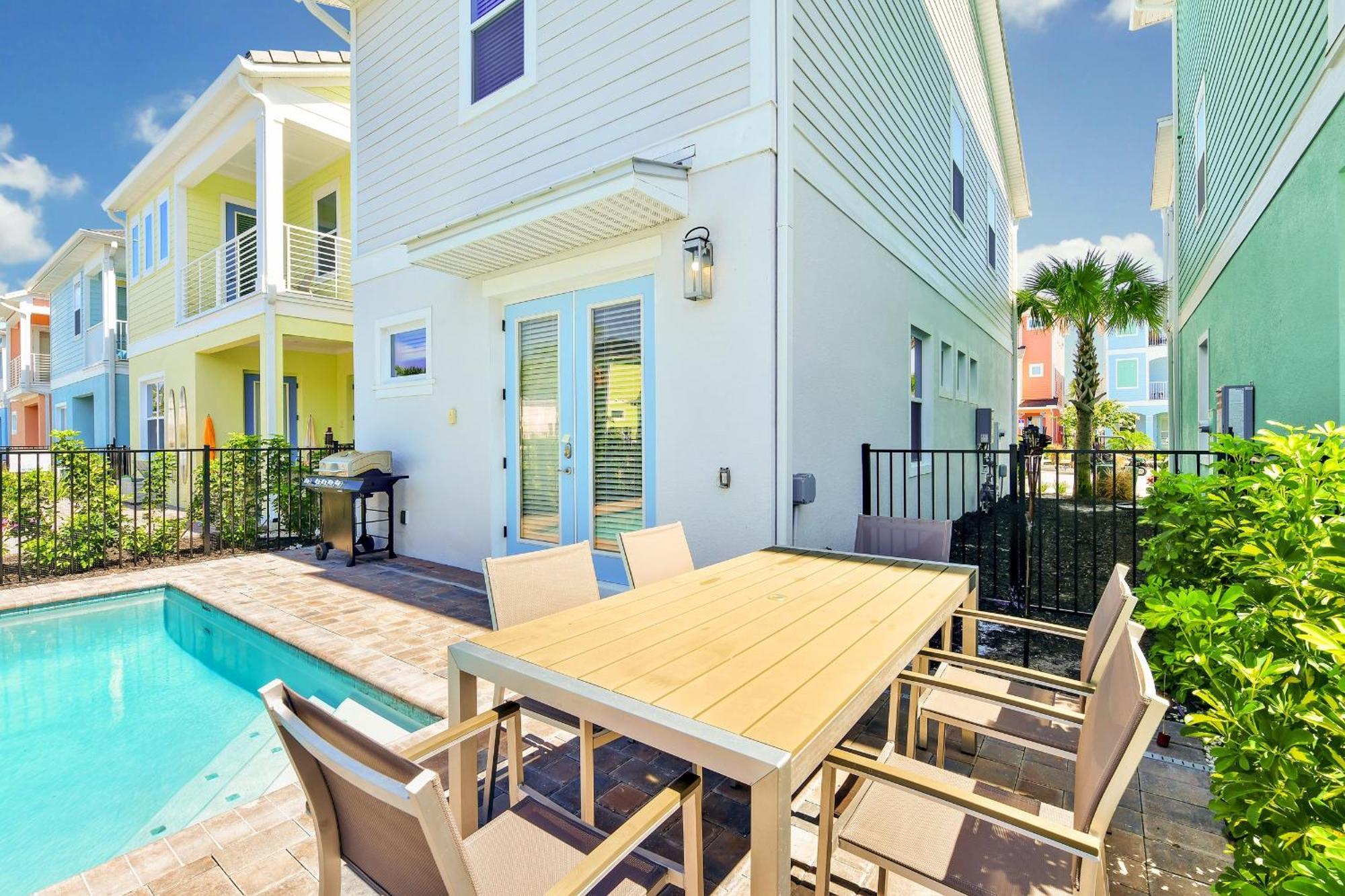White With Private Pool Near And Margaritaville Access - 8023kd Holiday home