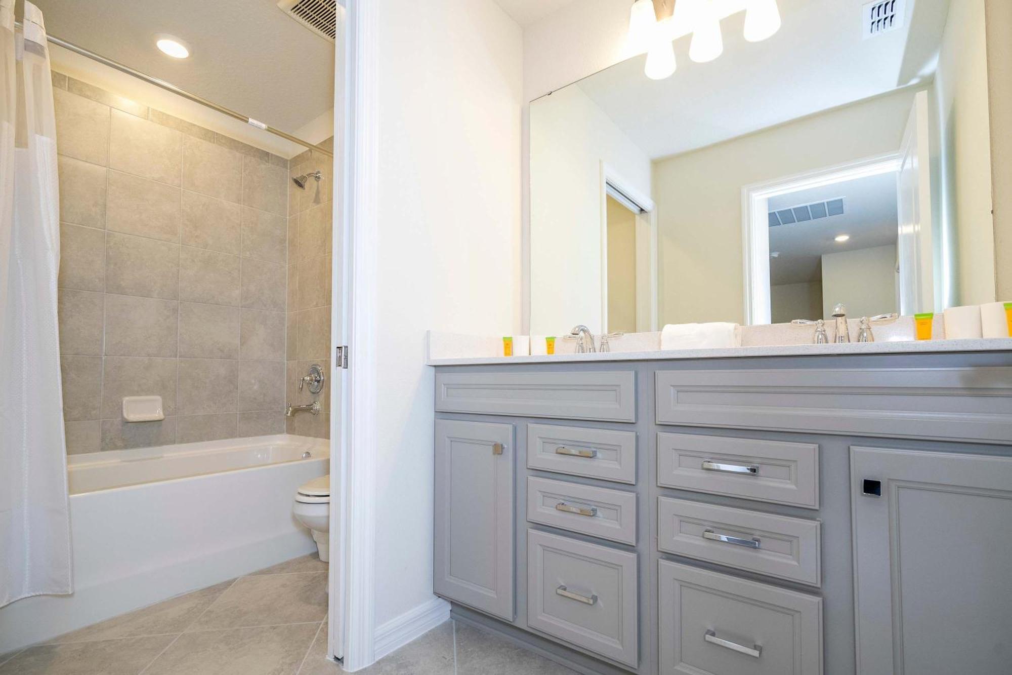 Holiday home Luxury 5bd Close To With Pool At Windsor Cay 1285 Orlando