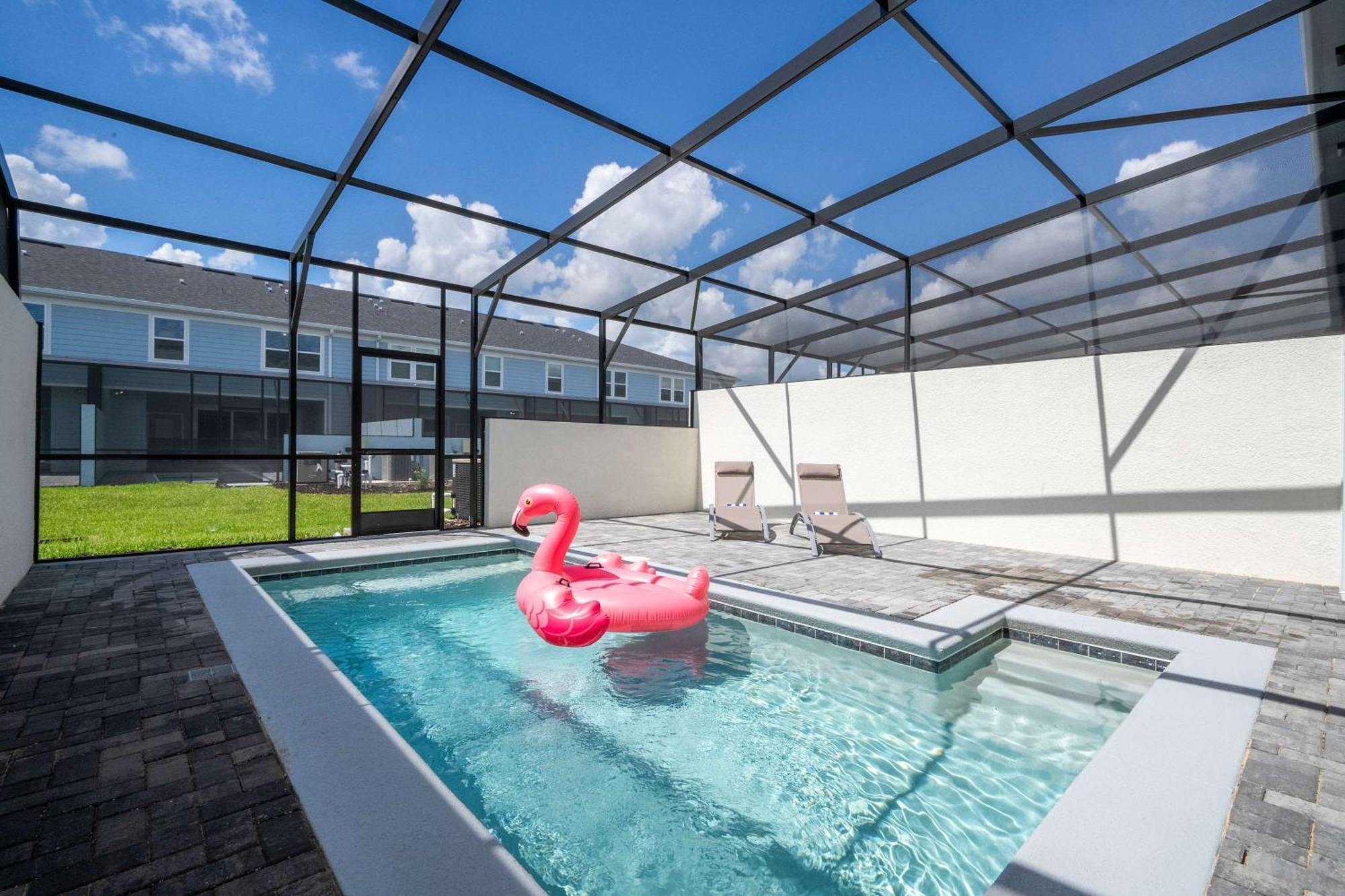 Holiday home Luxury 5bd Close To With Pool At Windsor Cay 1285