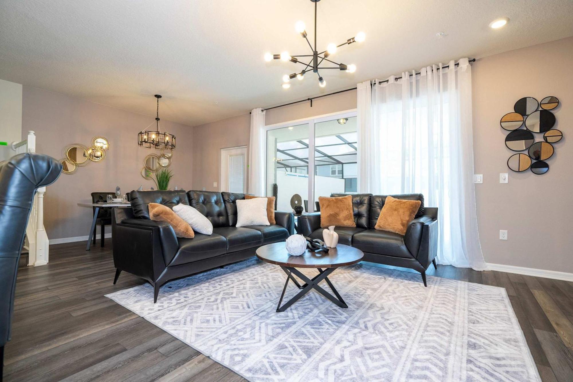 Luxury 5bd Close To With Pool At Windsor Cay 1285